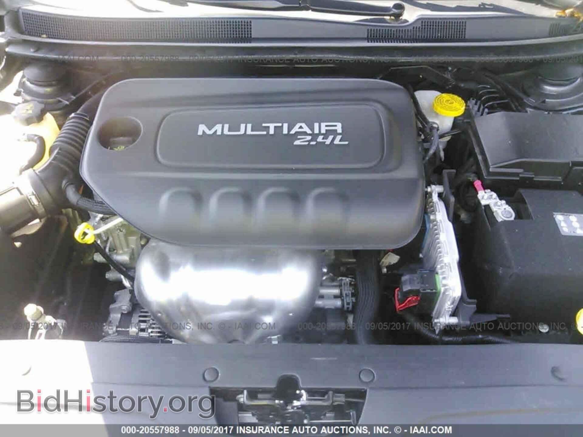 2016 Chrysler 200 - VIN: 1C3CCCAB7GN161209 - Фото 10