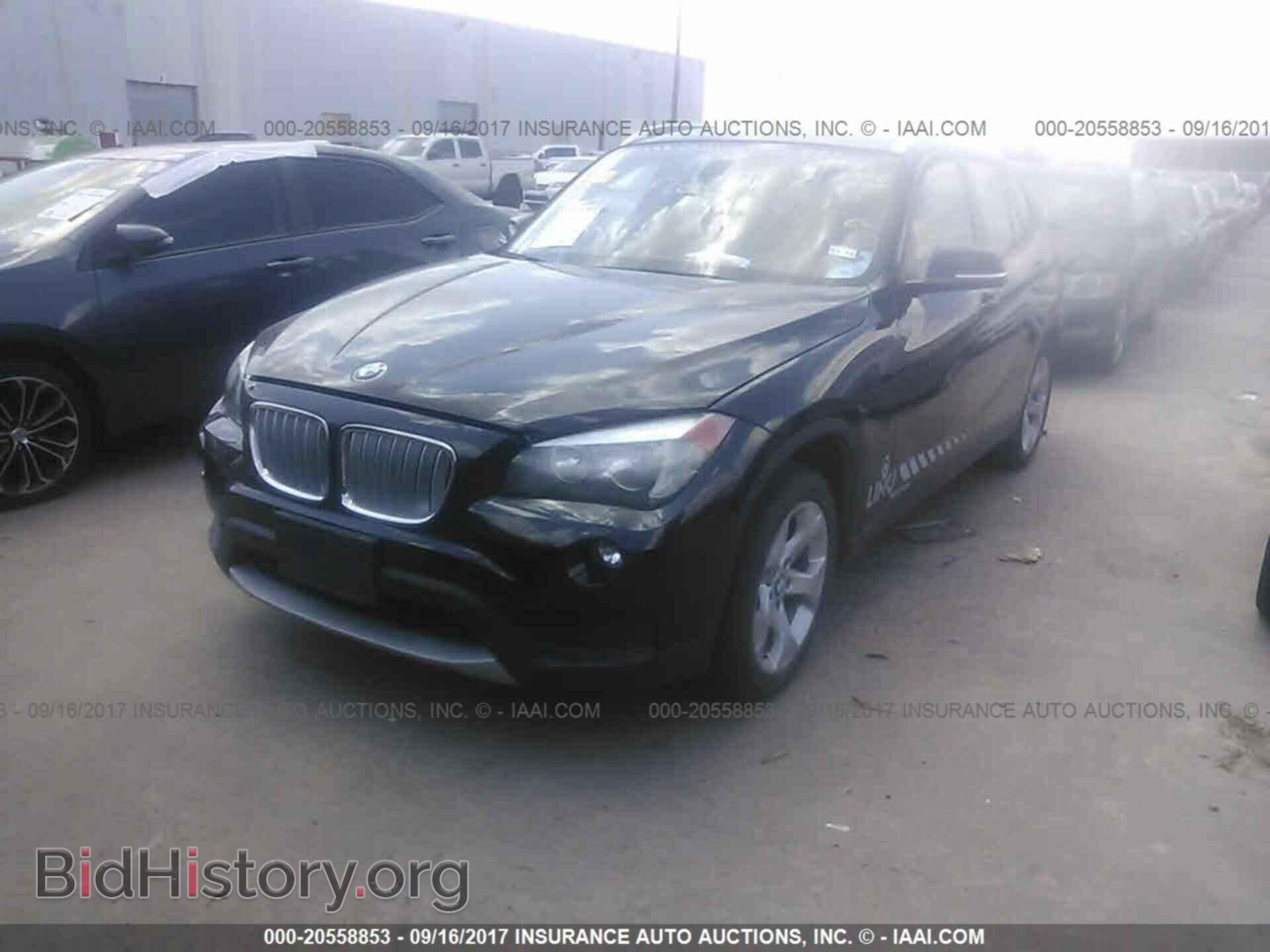 2013 Bmw X1 - VIN: WBAVM1C51DVW42093 - Фото 2