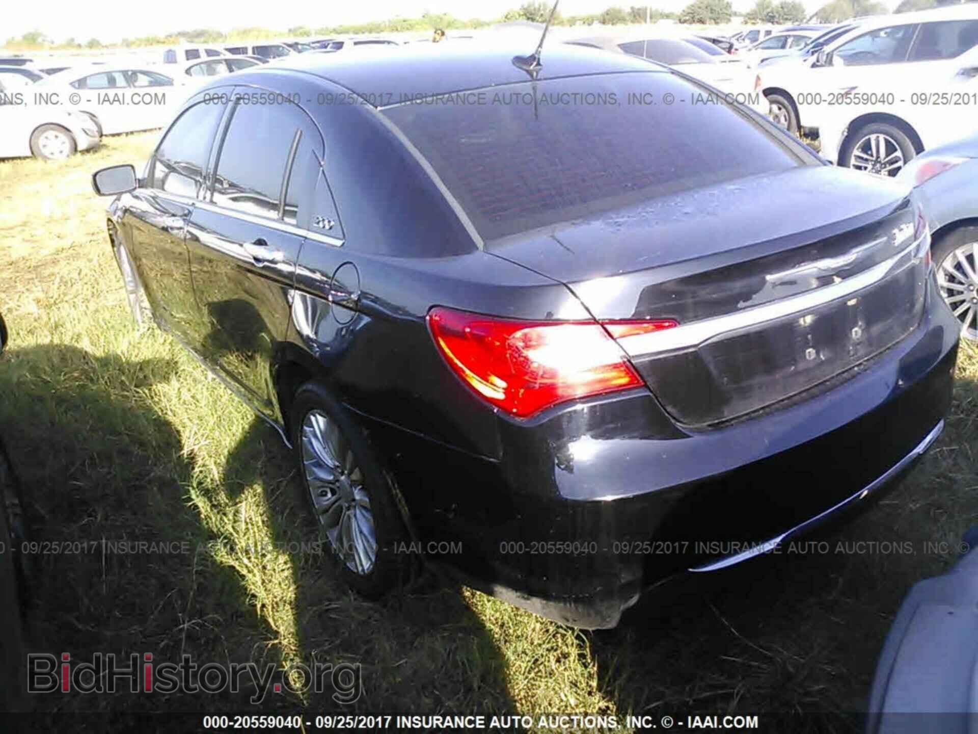 2012 Chrysler 200 - VIN: 1C3CCBCG1CN124010 - Фото 3