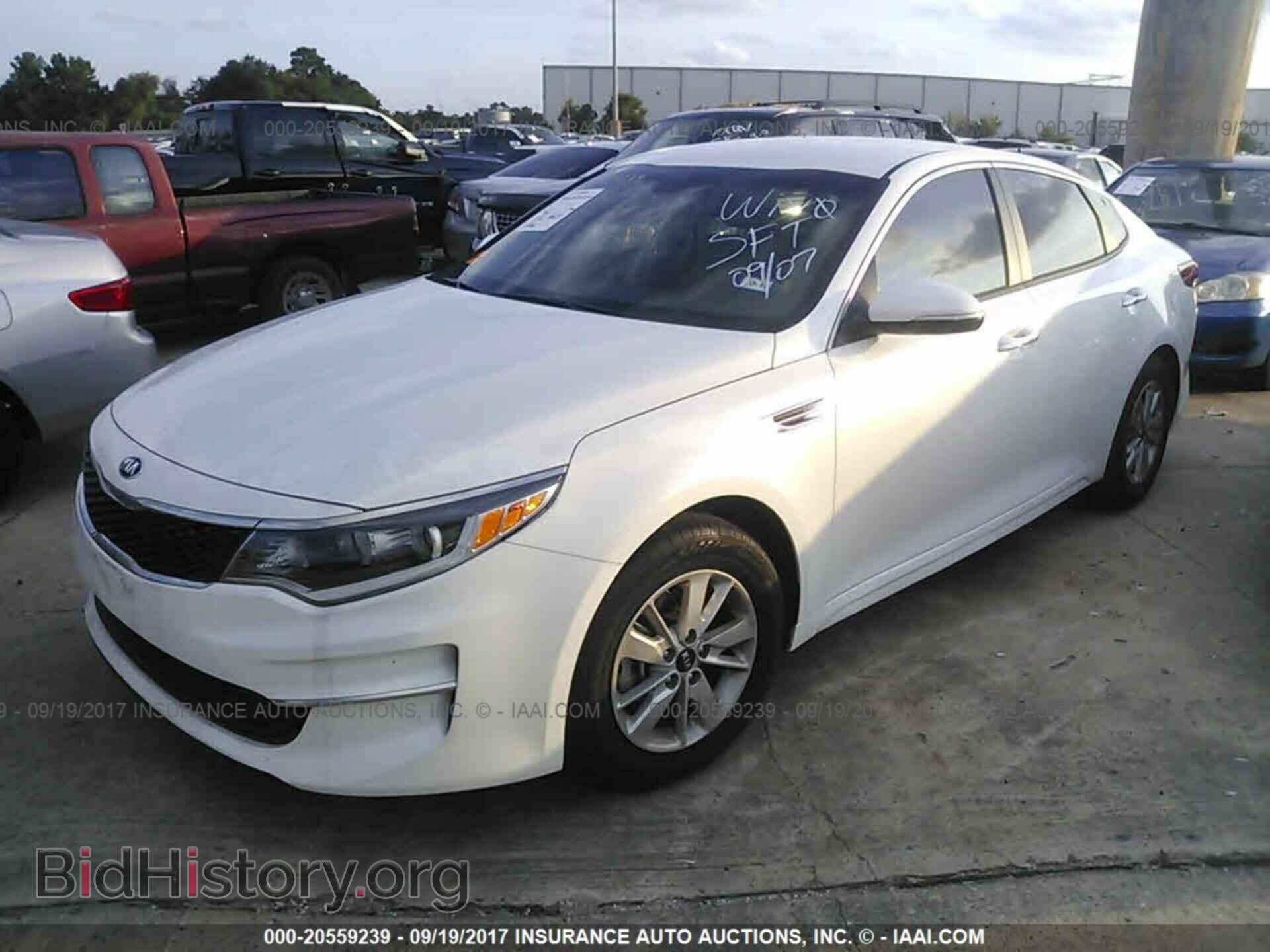 2016 Kia Optima - VIN: KNAGT4L36G5106546 - Photo 2