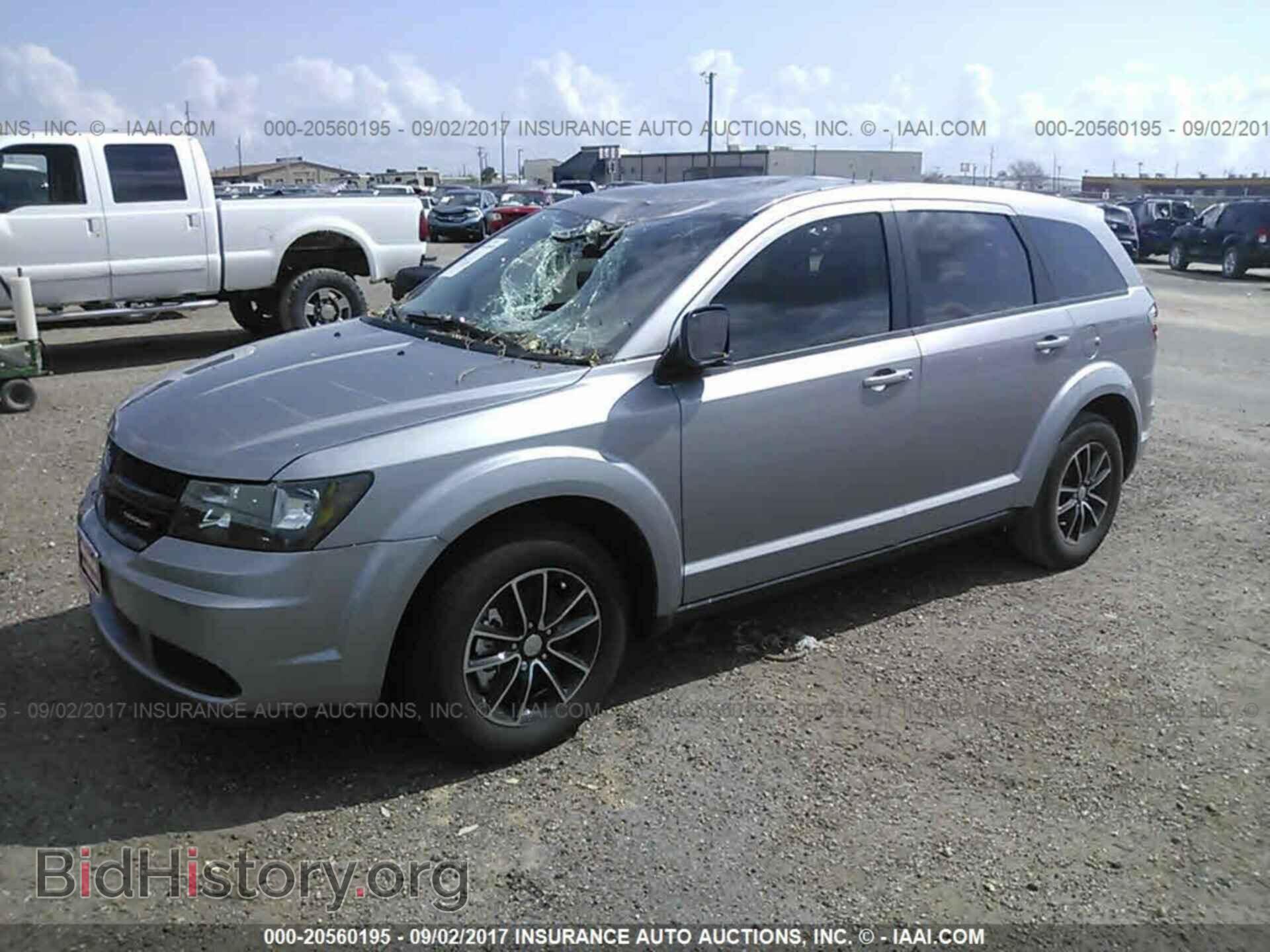 2017 Dodge Journey - VIN: 3C4PDCABXHT670853 - Фото 2