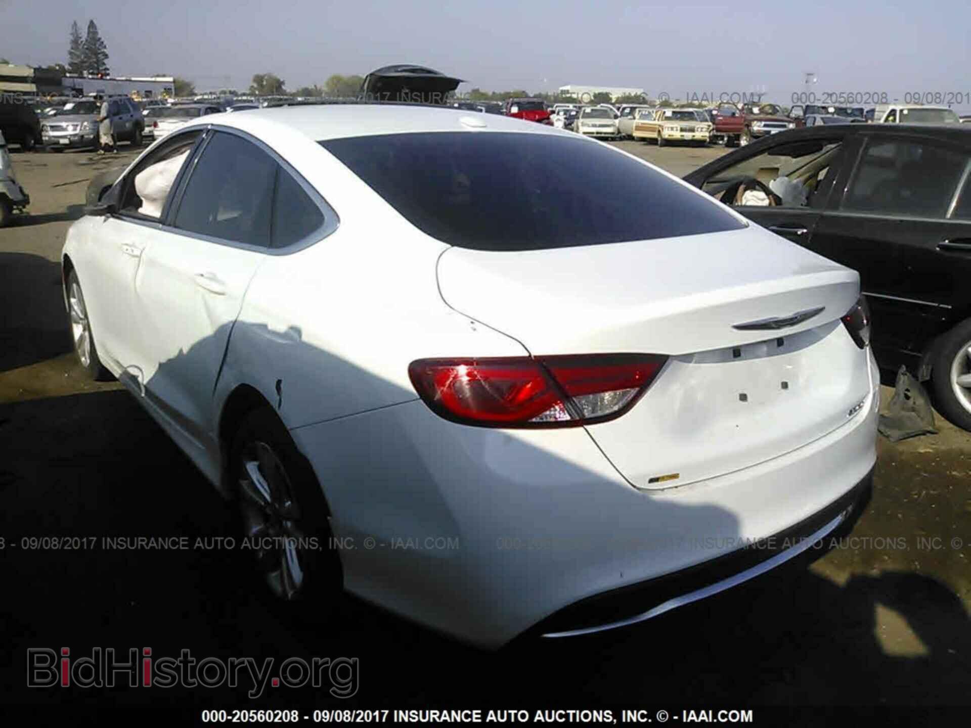 2015 Chrysler 200 - VIN: 1C3CCCAB6FN694330 - Photo 3