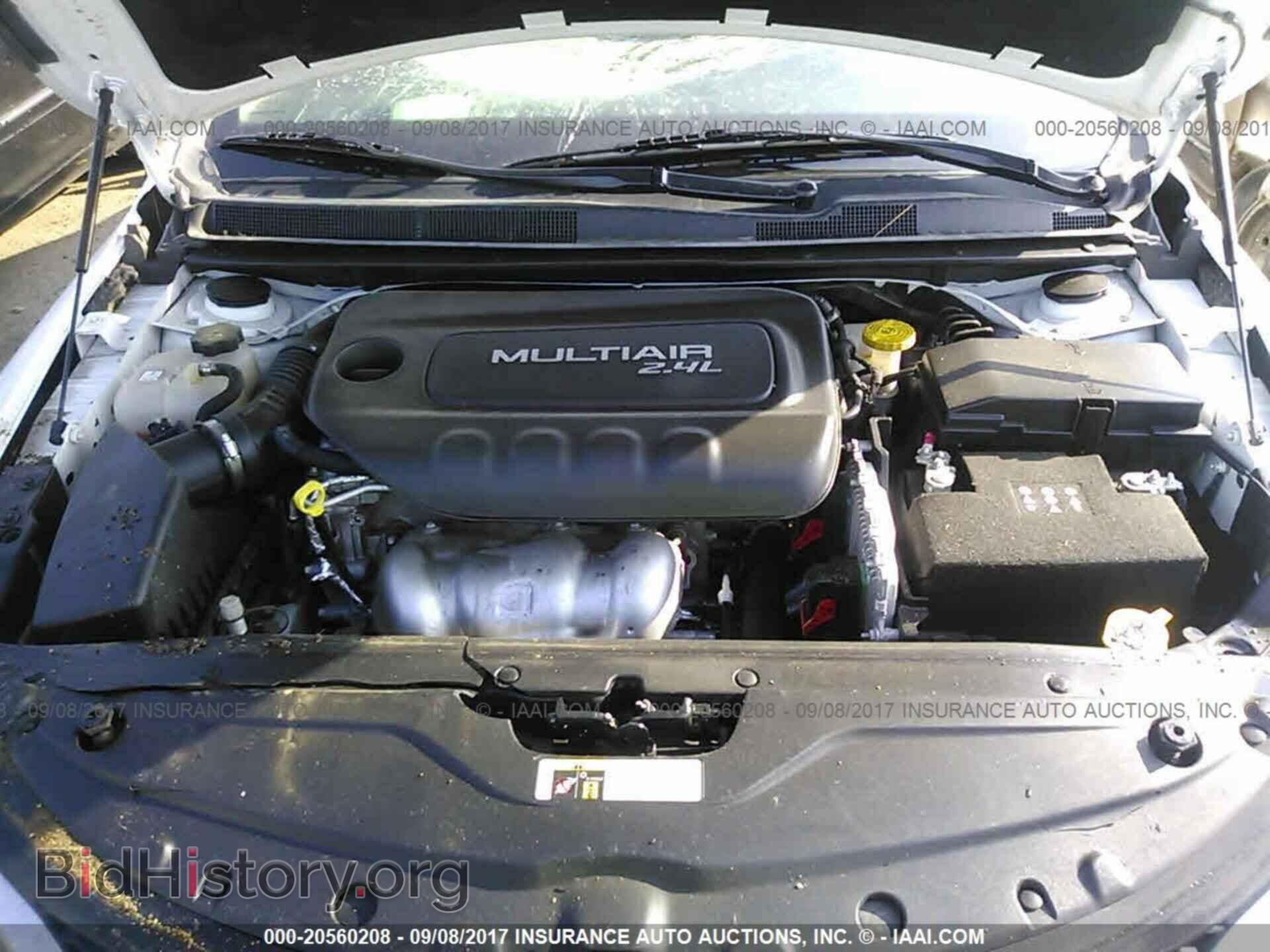 2015 Chrysler 200 - VIN: 1C3CCCAB6FN694330 - Photo 10