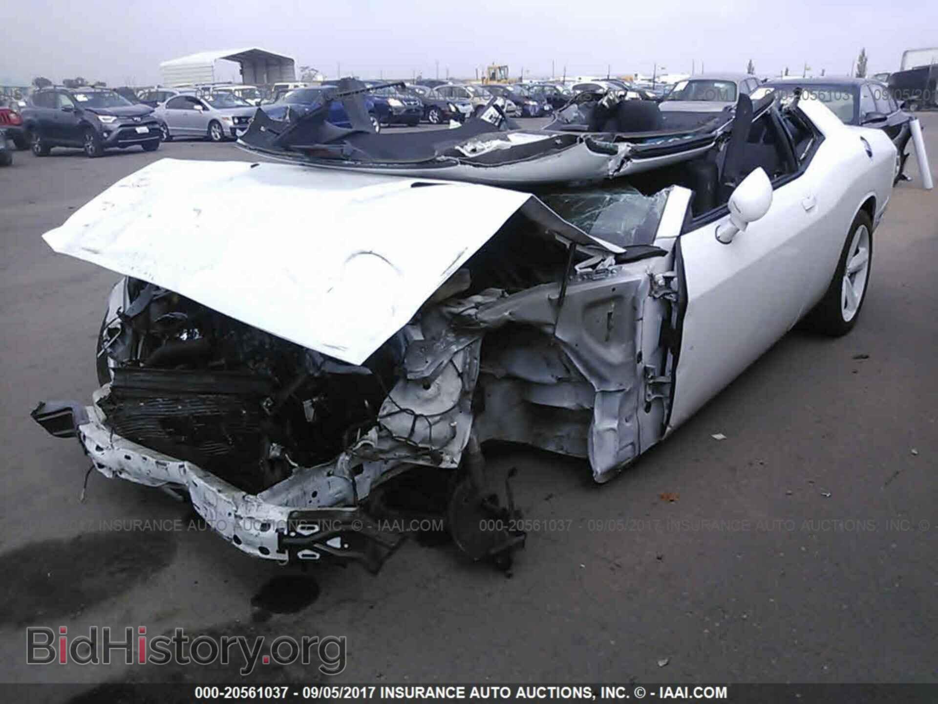2014 Dodge Challenger - VIN: 2C3CDYAG3EH211891 - Photo 2
