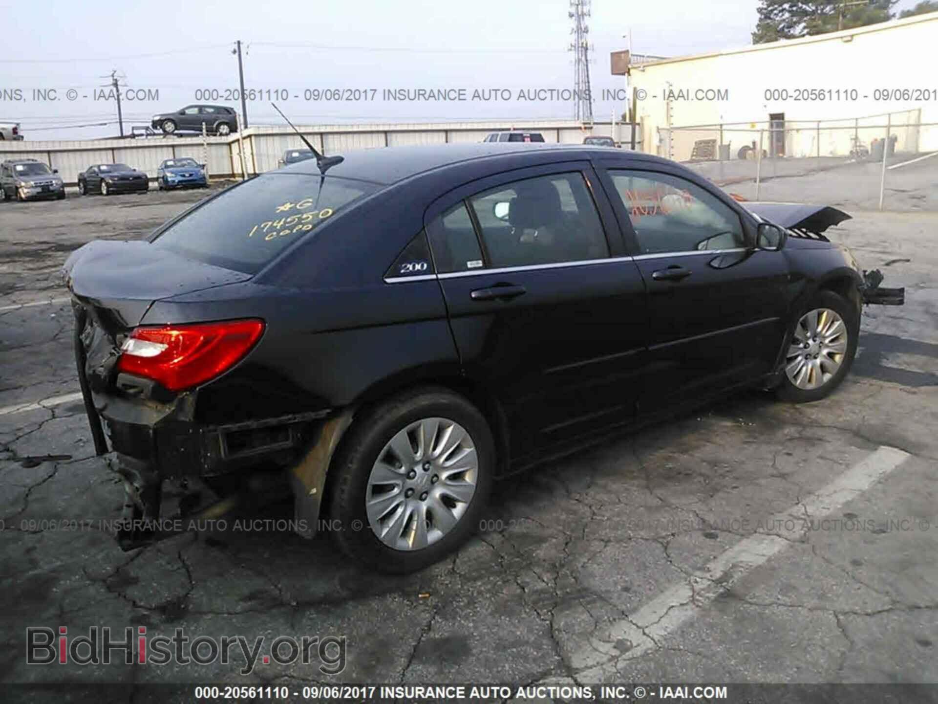 2011 Chrysler 200 - VIN: 1C3BC4FB6BN515787 - Фото 4