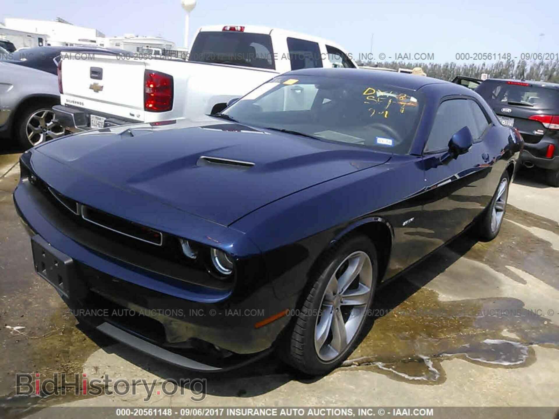 2015 Dodge Challenger - VIN: 2C3CDZAT7FH712772 - Photo 2