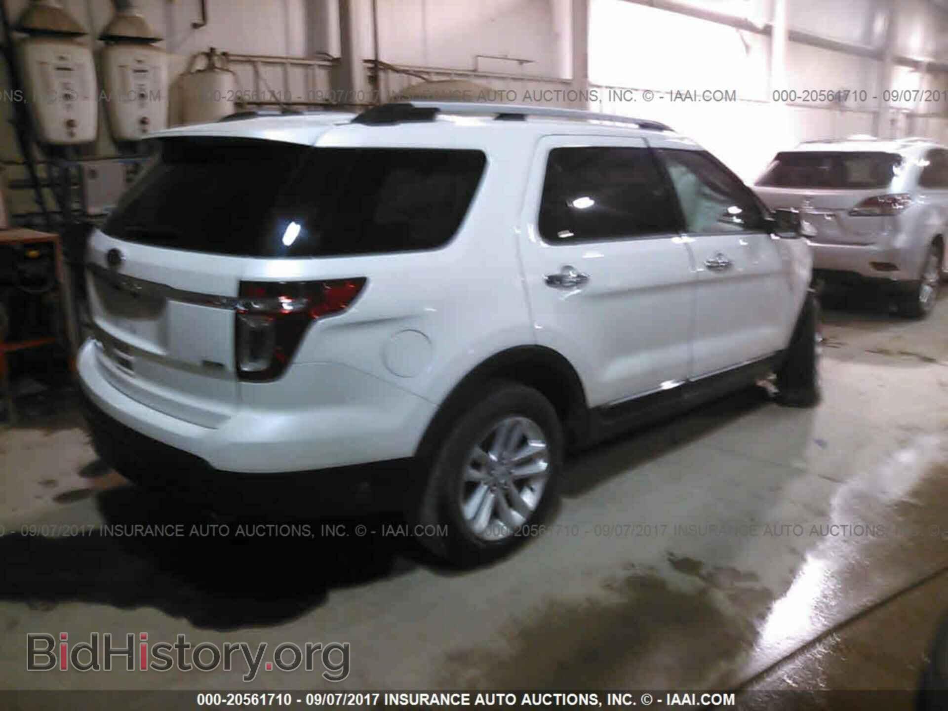 2014 Ford Explorer - VIN: 1FM5K8D80EGA03294 - Фото 4