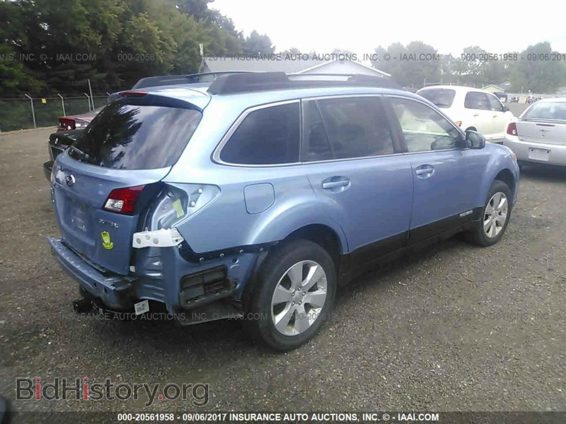 2012 Subaru Outback - VIN: 4S4BRCCCXC3282846 - Фото 4