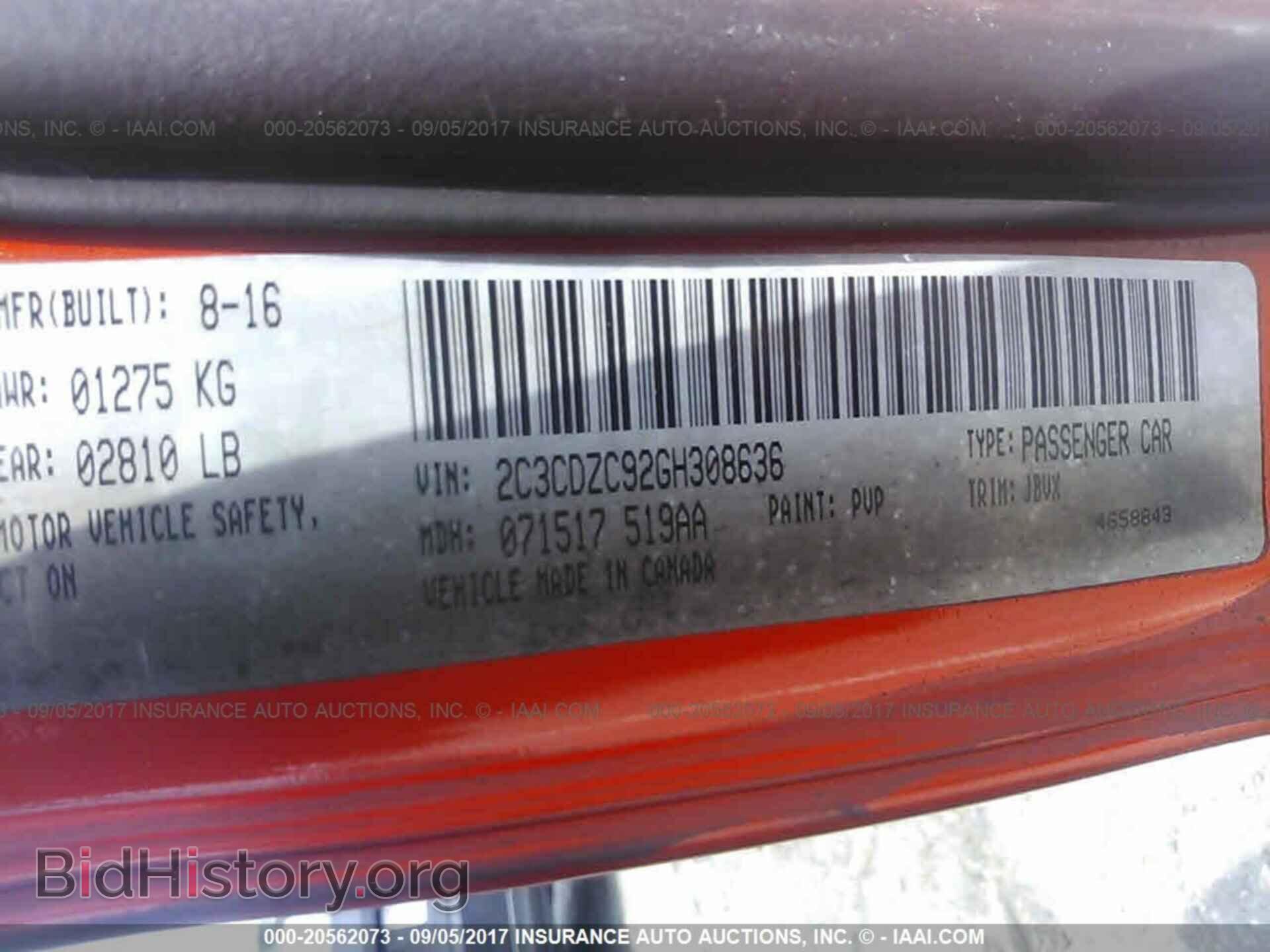 2016 Dodge Challenger - VIN: 2C3CDZC92GH308636 - Photo 9