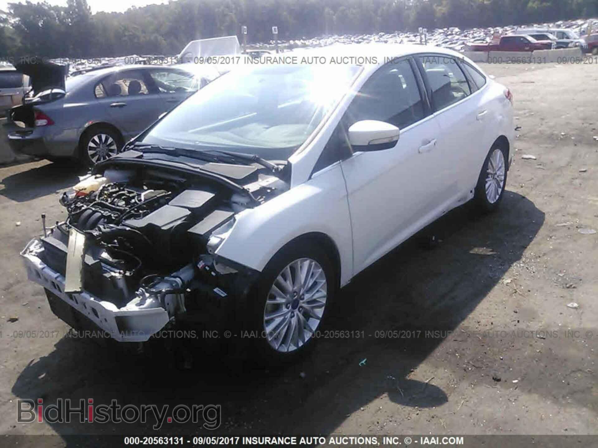 2015 Ford Focus - VIN: 1FADP3J20FL292857 - Photo 2