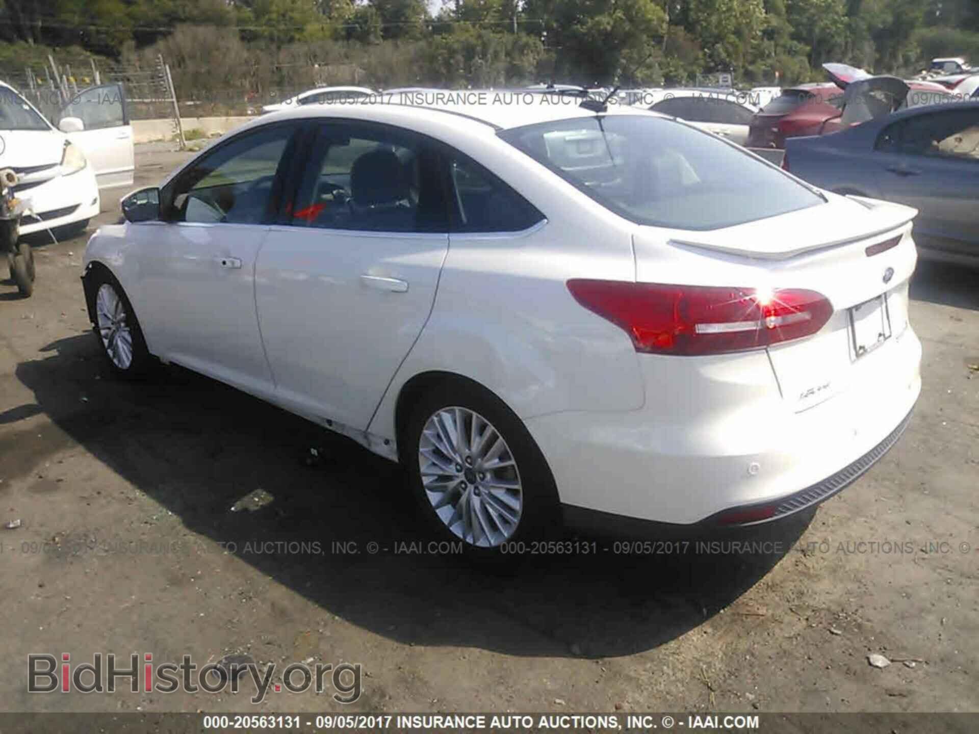 2015 Ford Focus - VIN: 1FADP3J20FL292857 - Photo 3