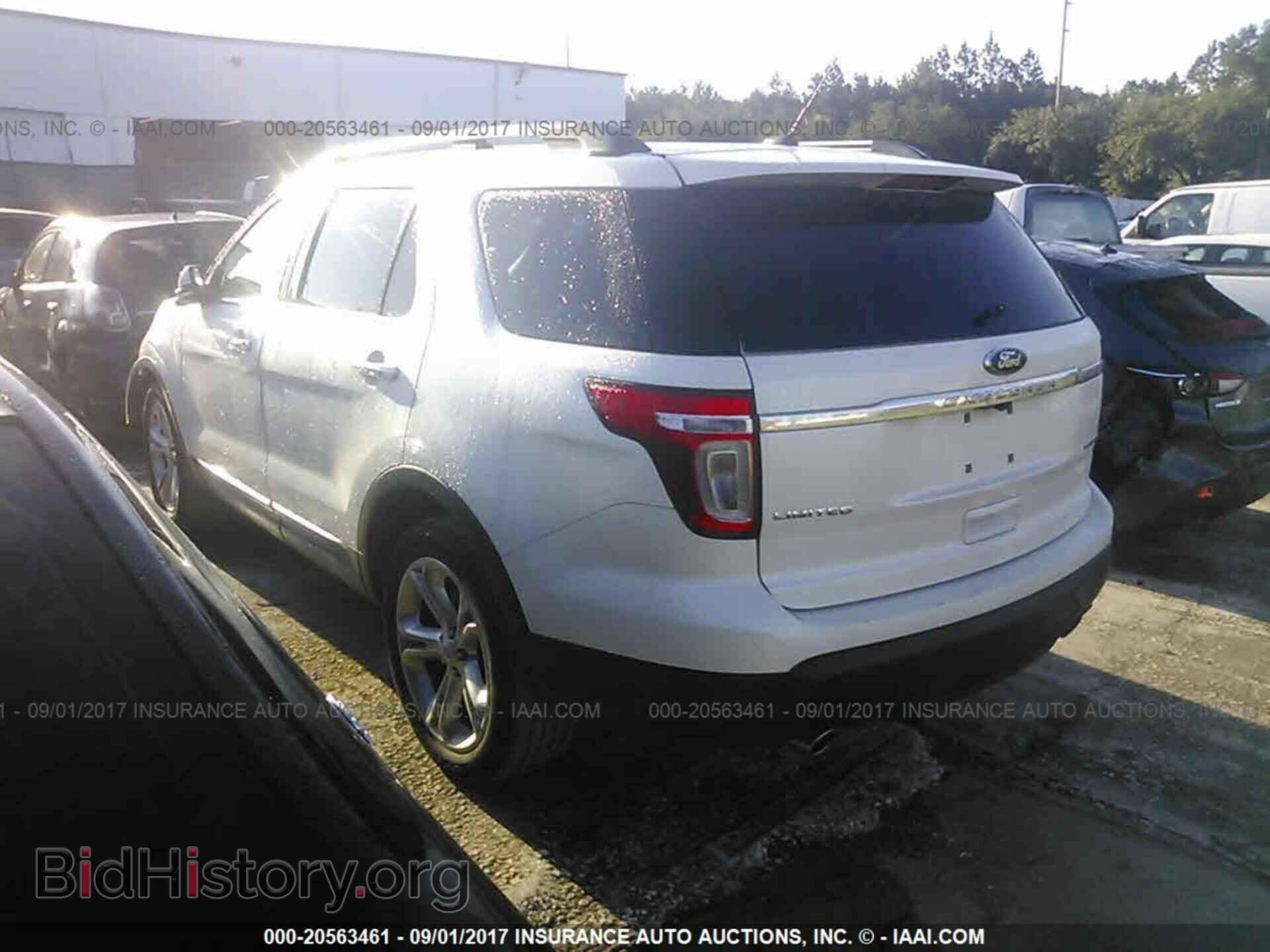 2015 Ford Explorer - VIN: 1FM5K7F82FGB32145 - Photo 3