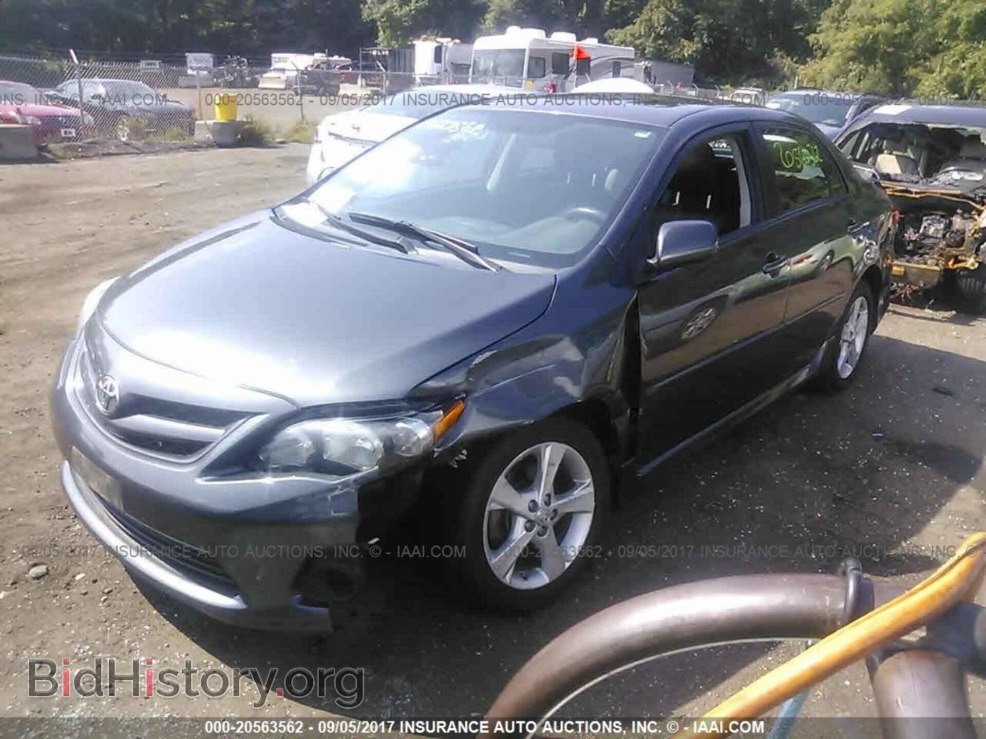 2011 Toyota Corolla - VIN: 2T1BU4EE7BC621348 - Фото 2