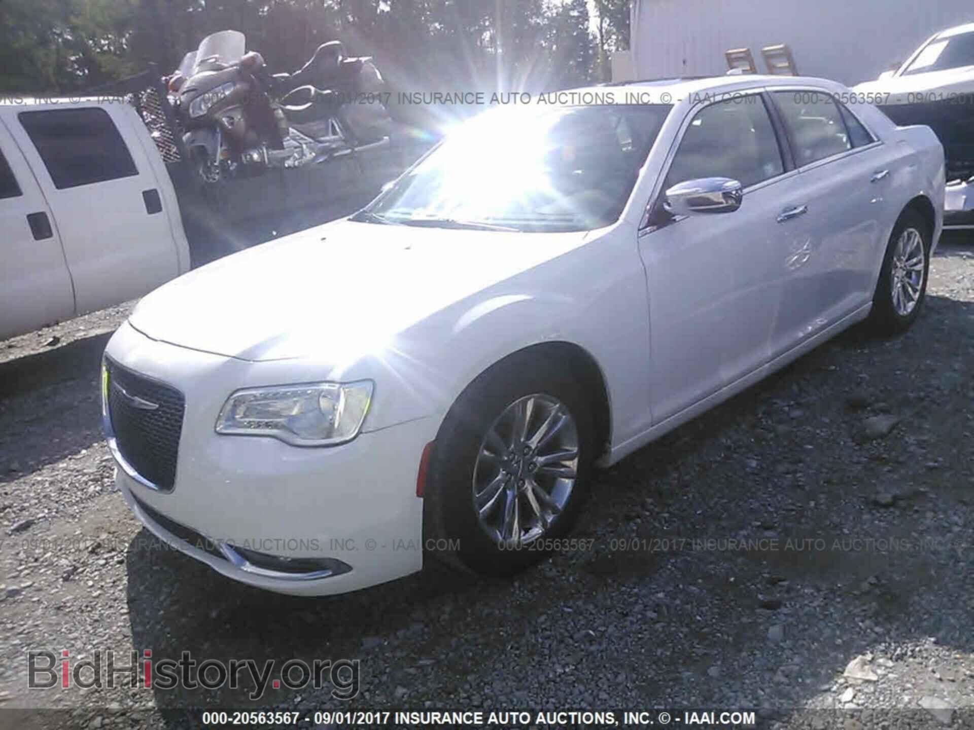 2017 Chrysler 300c - VIN: 2C3CCAEGXHH571085 - Фото 2