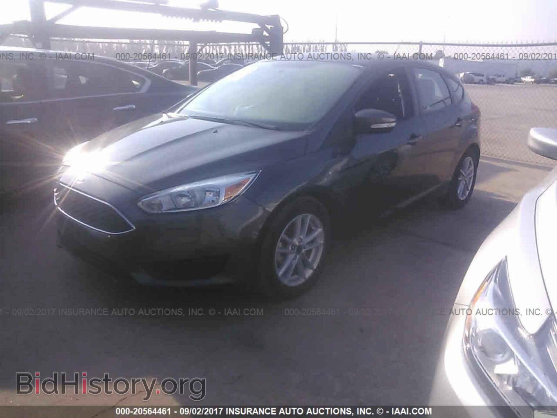 2017 Ford Focus - VIN: 1FADP3K26HL267267 - Photo 2