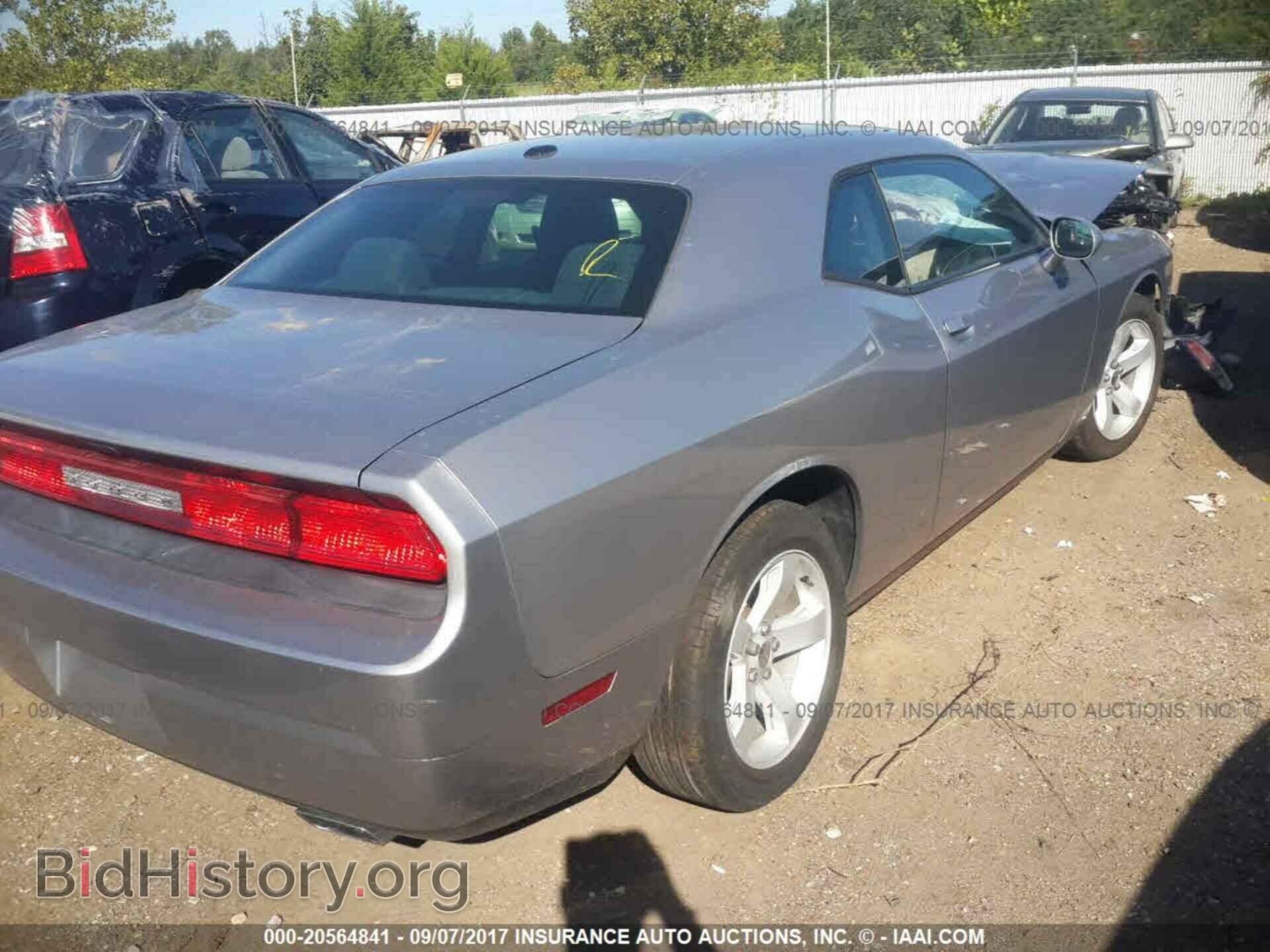 2014 Dodge Challenger - VIN: 2C3CDYAG3EH307407 - Photo 4