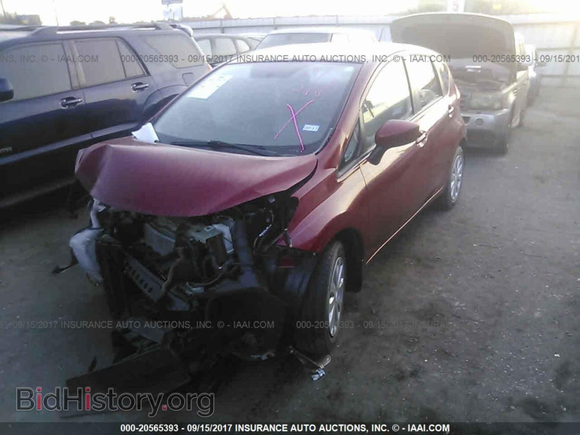2015 Nissan Versa note - VIN: 3N1CE2CP7FL441349 - Фото 2