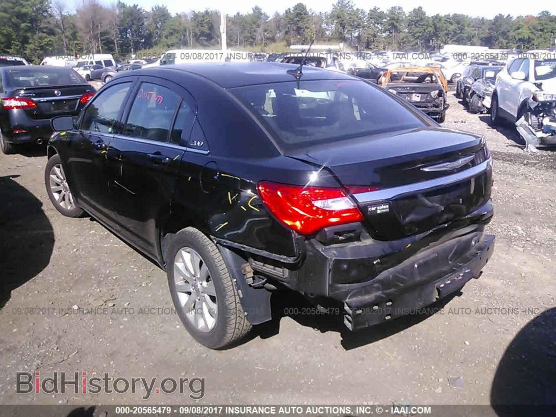 2013 Chrysler 200 - VIN: 1C3CCBBBXDN763946 - Photo 3