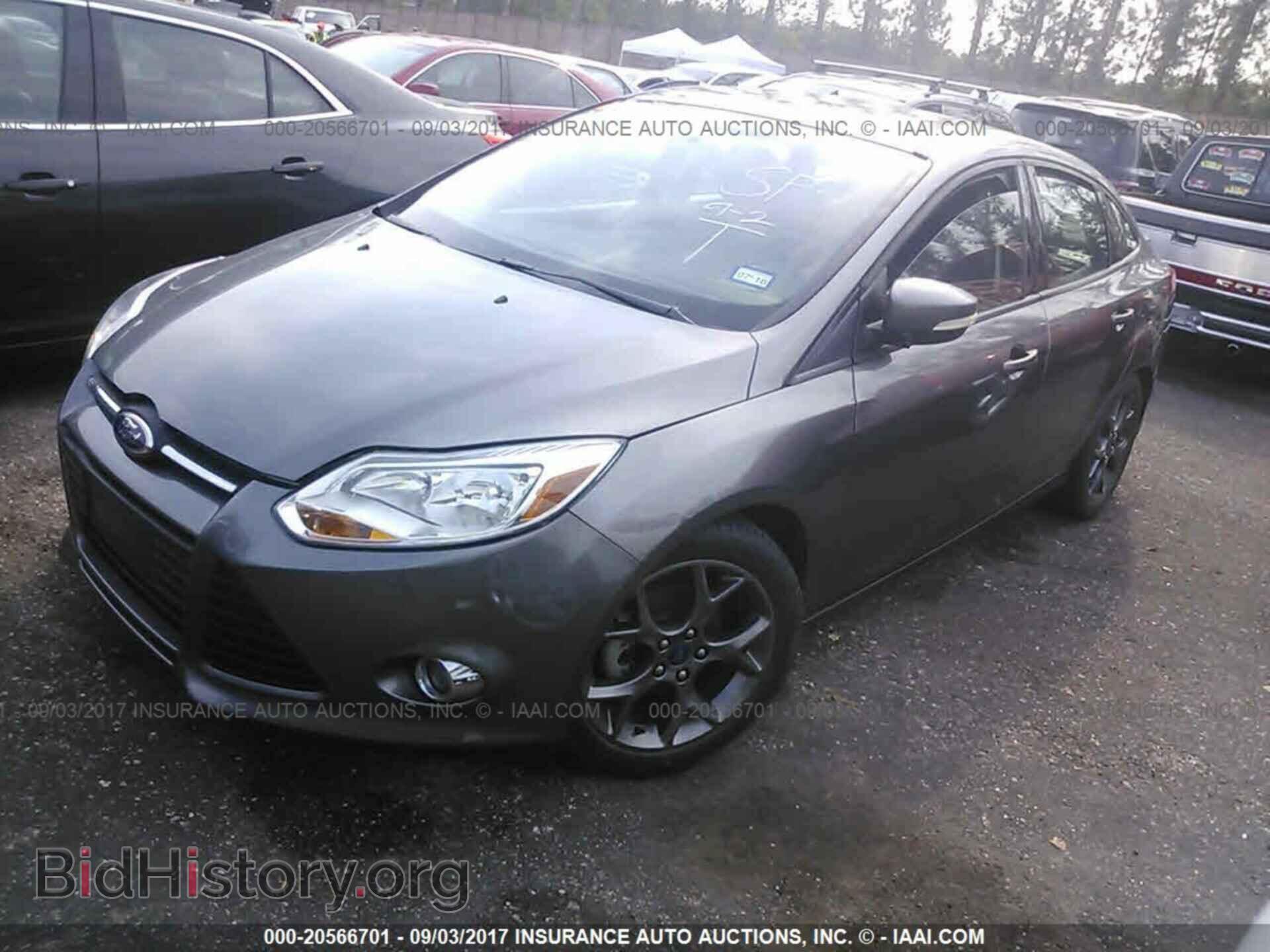 2014 Ford Focus - VIN: 1FADP3F26EL259157 - Photo 2