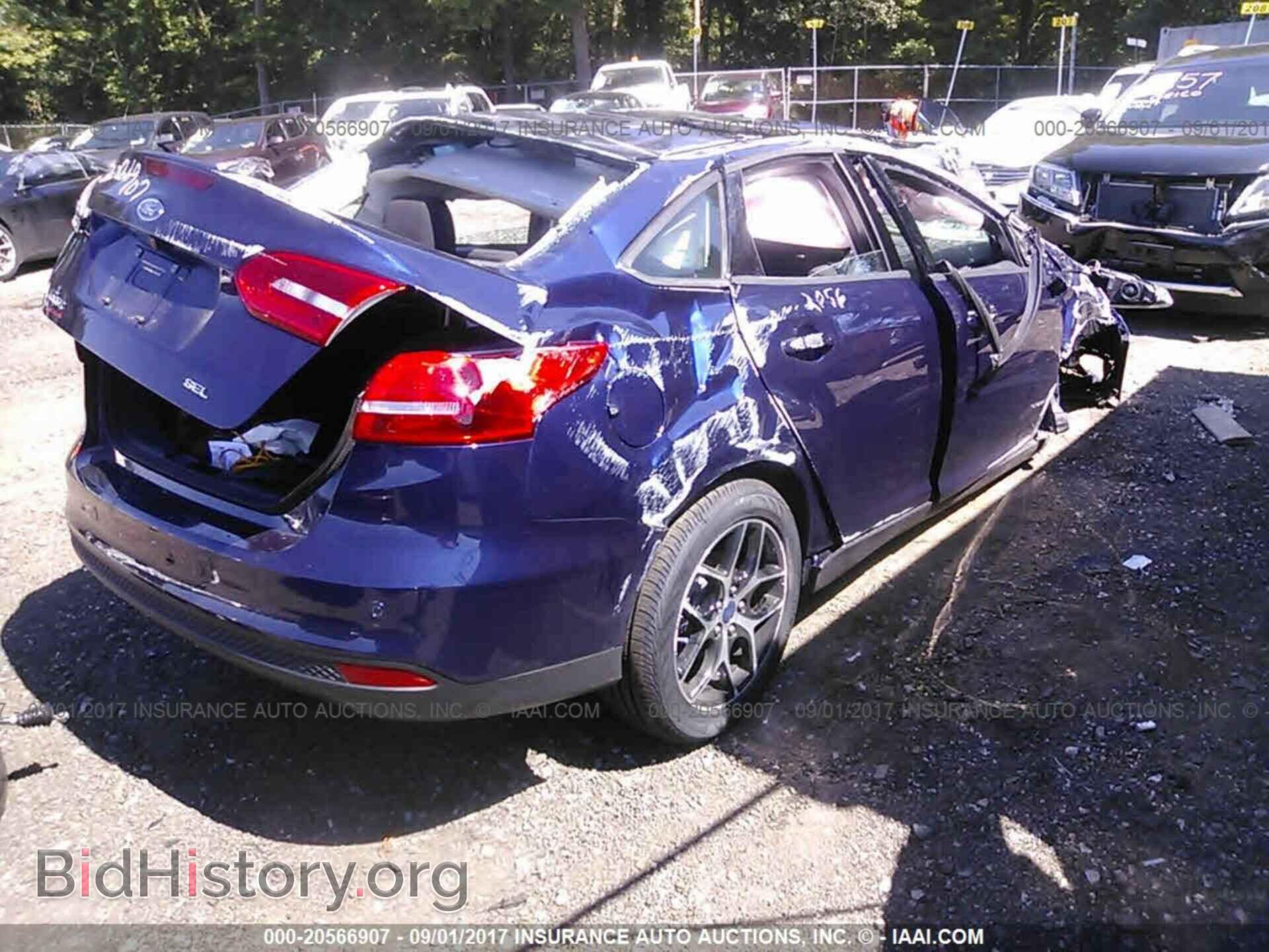 2017 Ford Focus - VIN: 1FADP3H25HL274072 - Фото 4