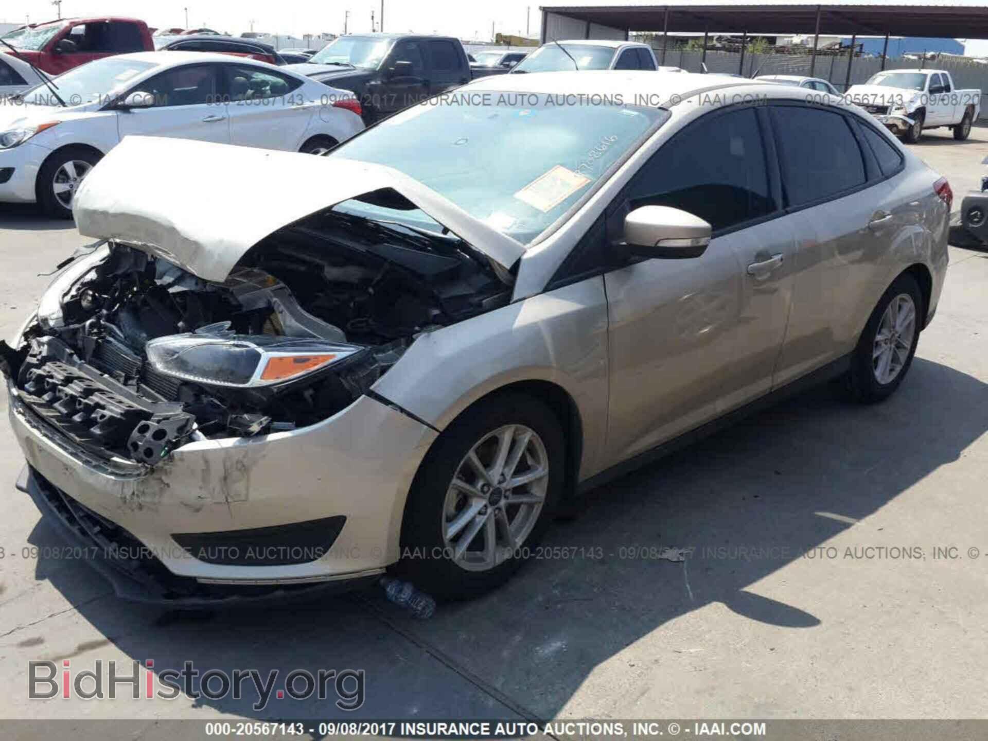 2017 Ford Focus - VIN: 1FADP3F21HL204572 - Фото 2