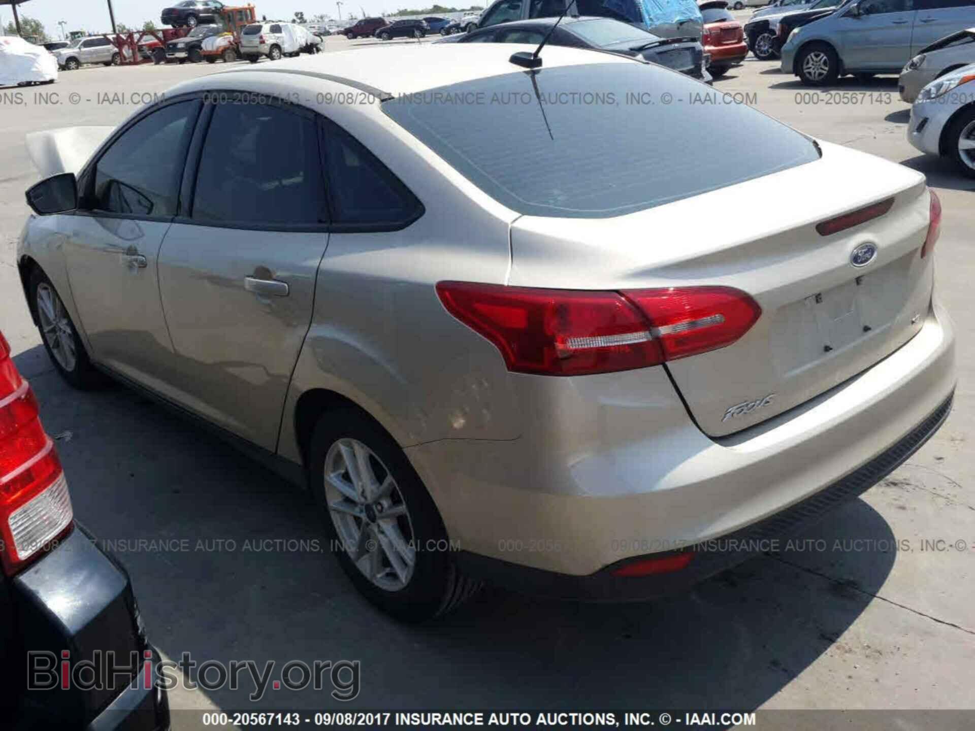 2017 Ford Focus - VIN: 1FADP3F21HL204572 - Фото 3