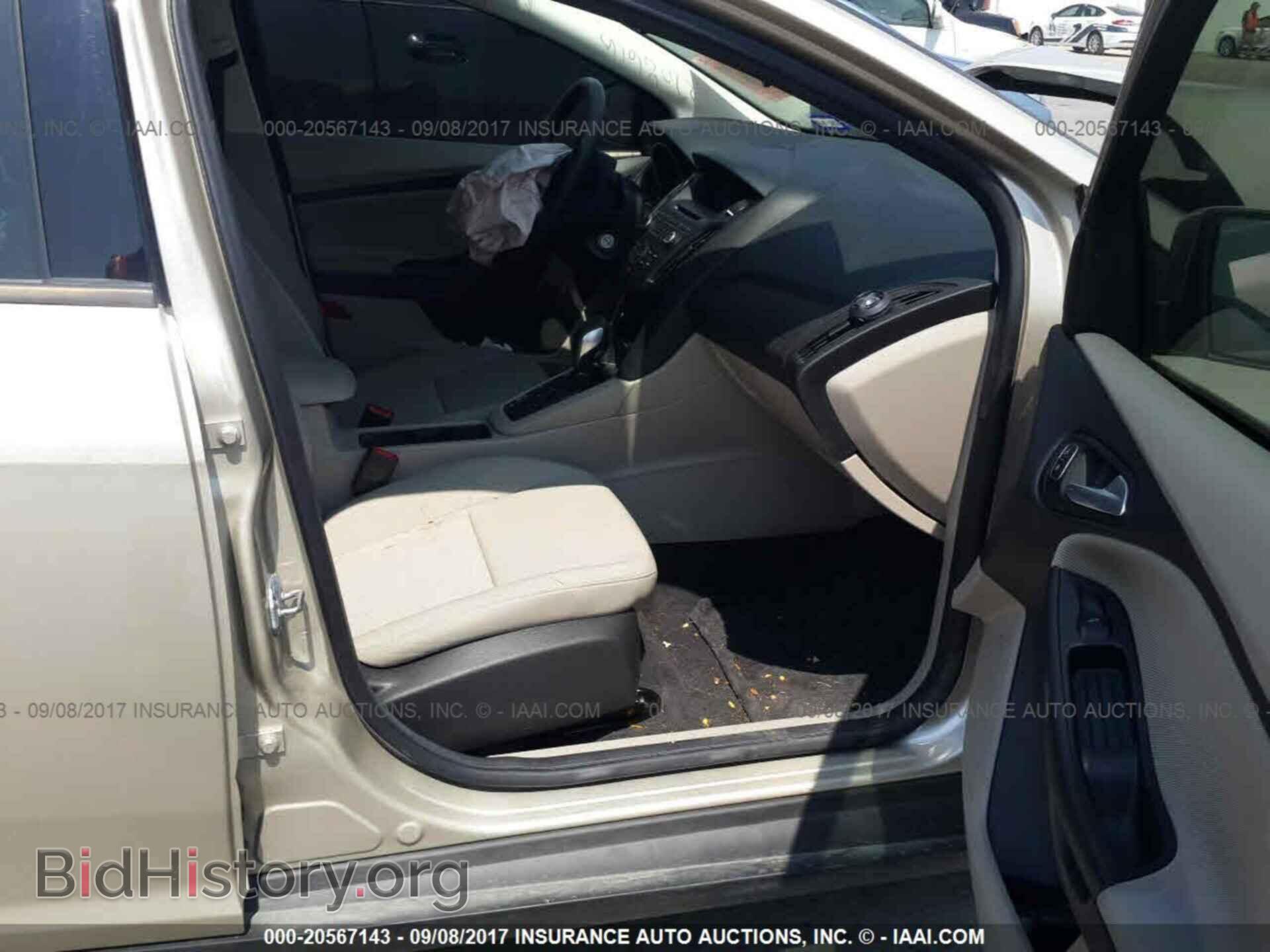2017 Ford Focus - VIN: 1FADP3F21HL204572 - Фото 5