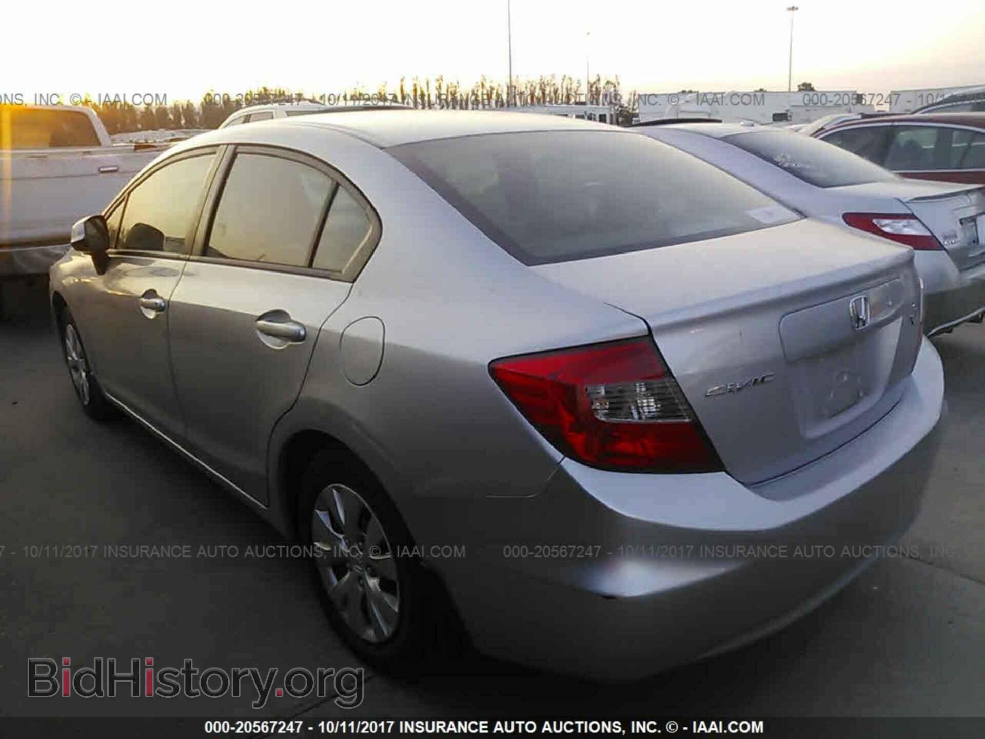 2012 Honda Civic - VIN: 2HGFB2F55CH580138 - Photo 3