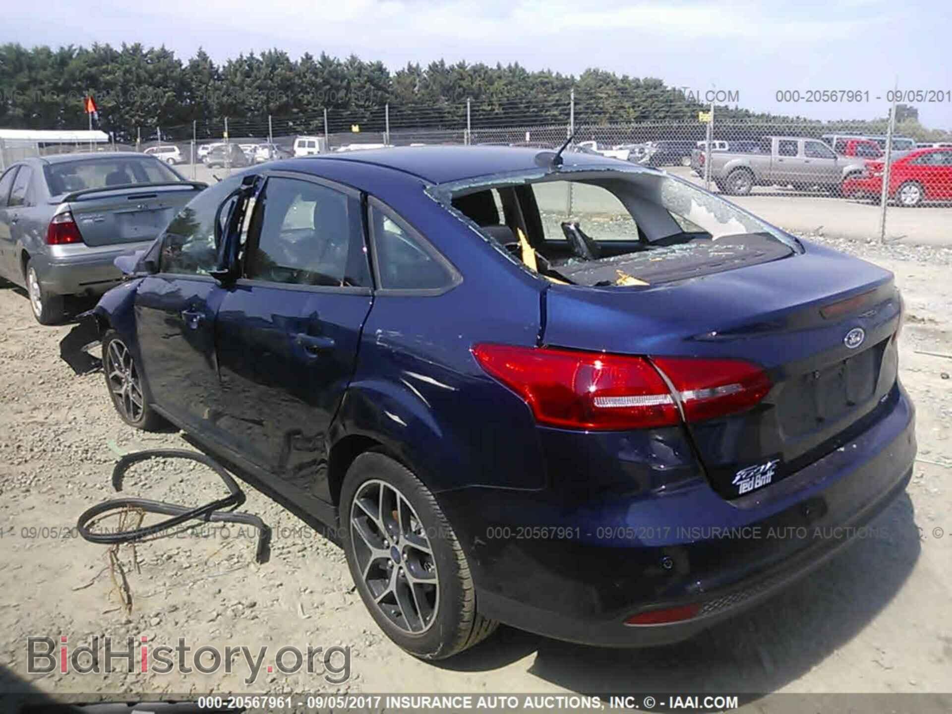 2017 Ford Focus - VIN: 1FADP3H29HL242502 - Фото 3
