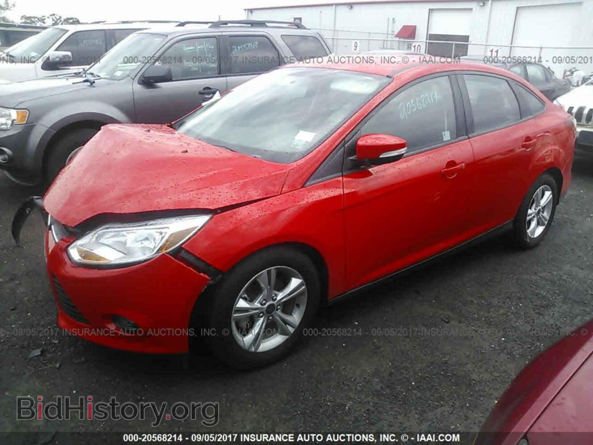 2014 Ford Focus - VIN: 1FADP3F21EL339823 - Photo 2