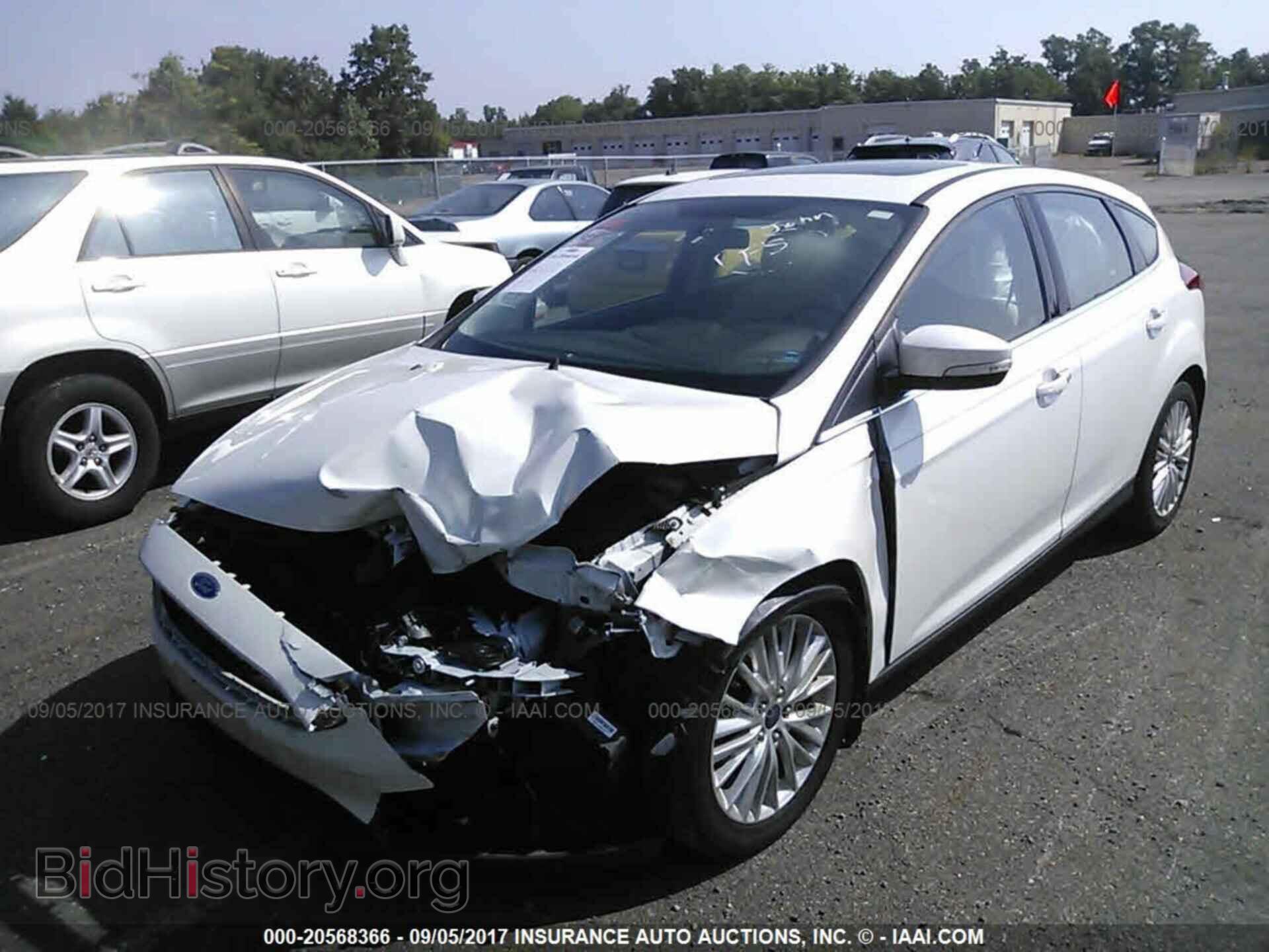 2015 Ford Focus - VIN: 1FADP3N27FL304934 - Photo 2