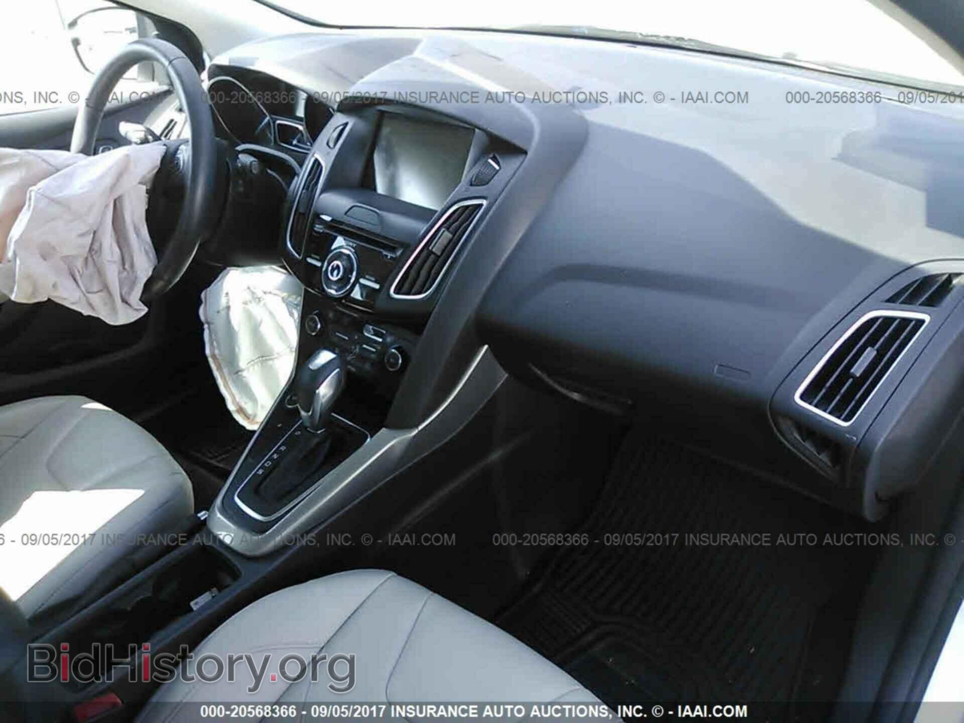 2015 Ford Focus - VIN: 1FADP3N27FL304934 - Photo 5