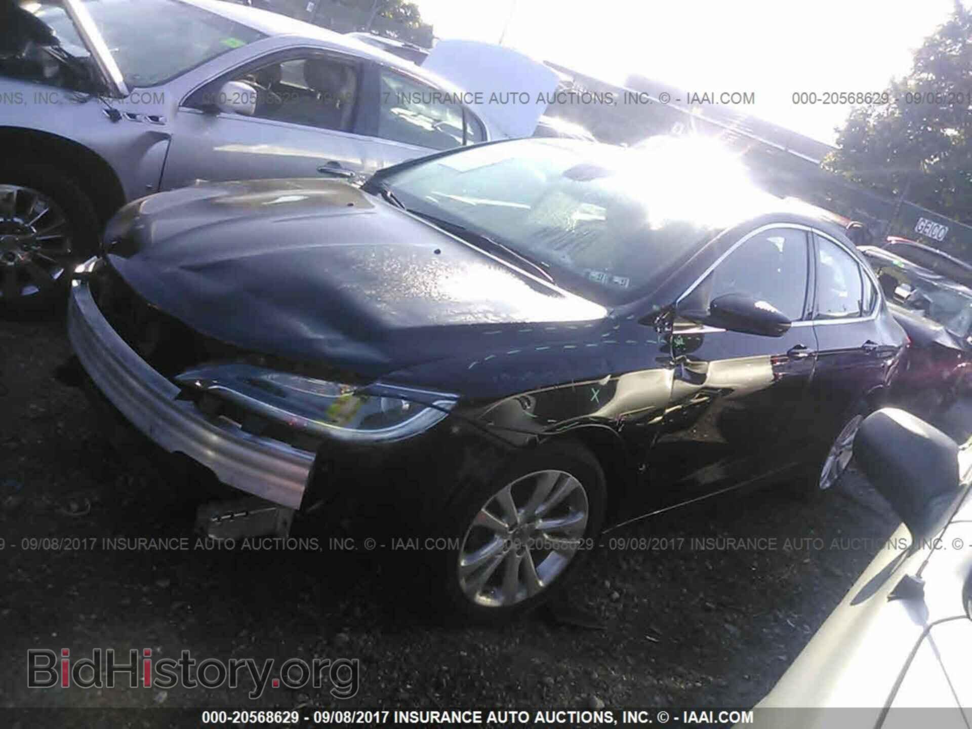 2016 Chrysler 200 - VIN: 1C3CCCAB0GN109212 - Фото 2