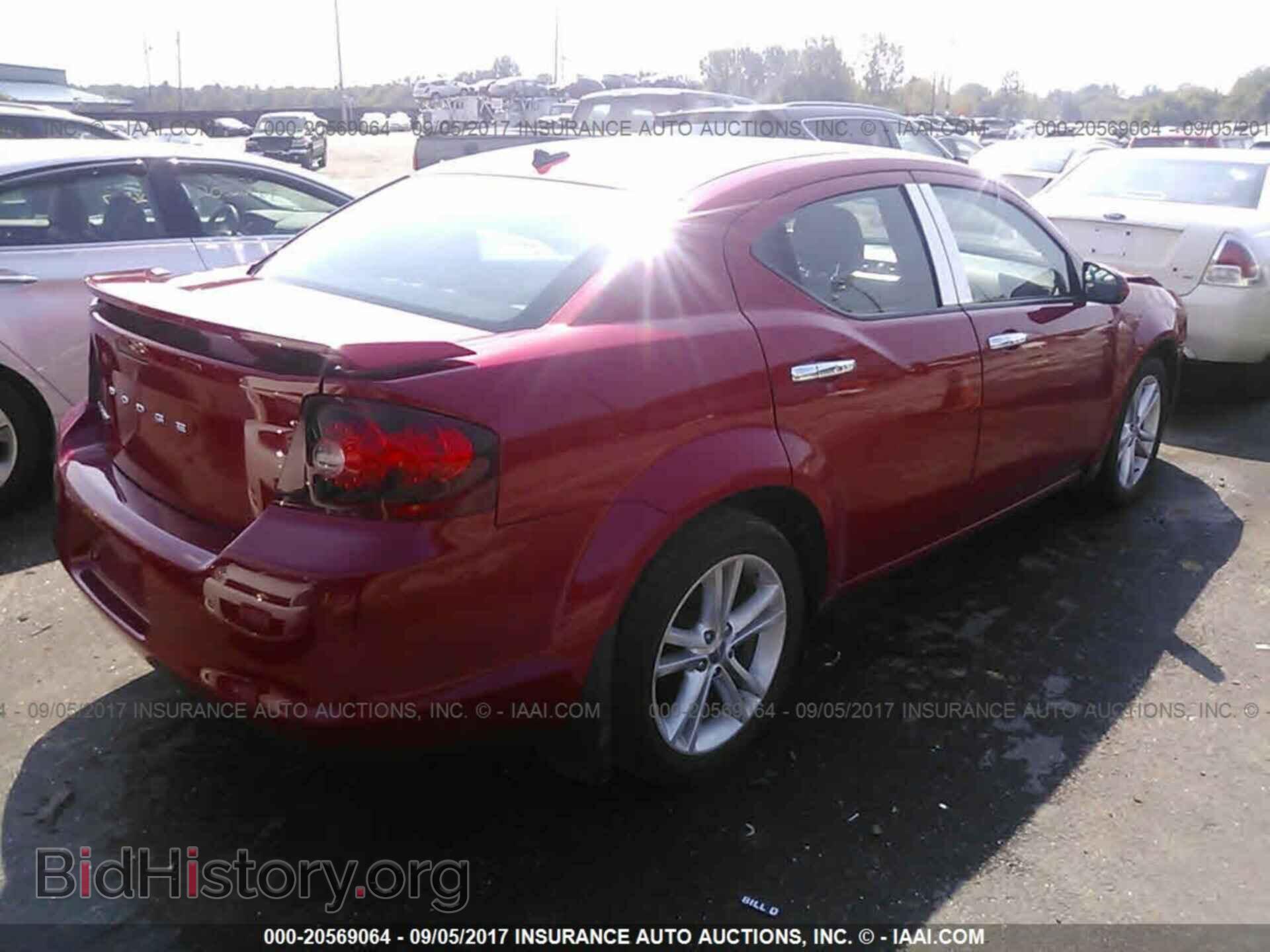 2011 Dodge Avenger - VIN: 1B3BD1FGXBN584891 - Фото 4
