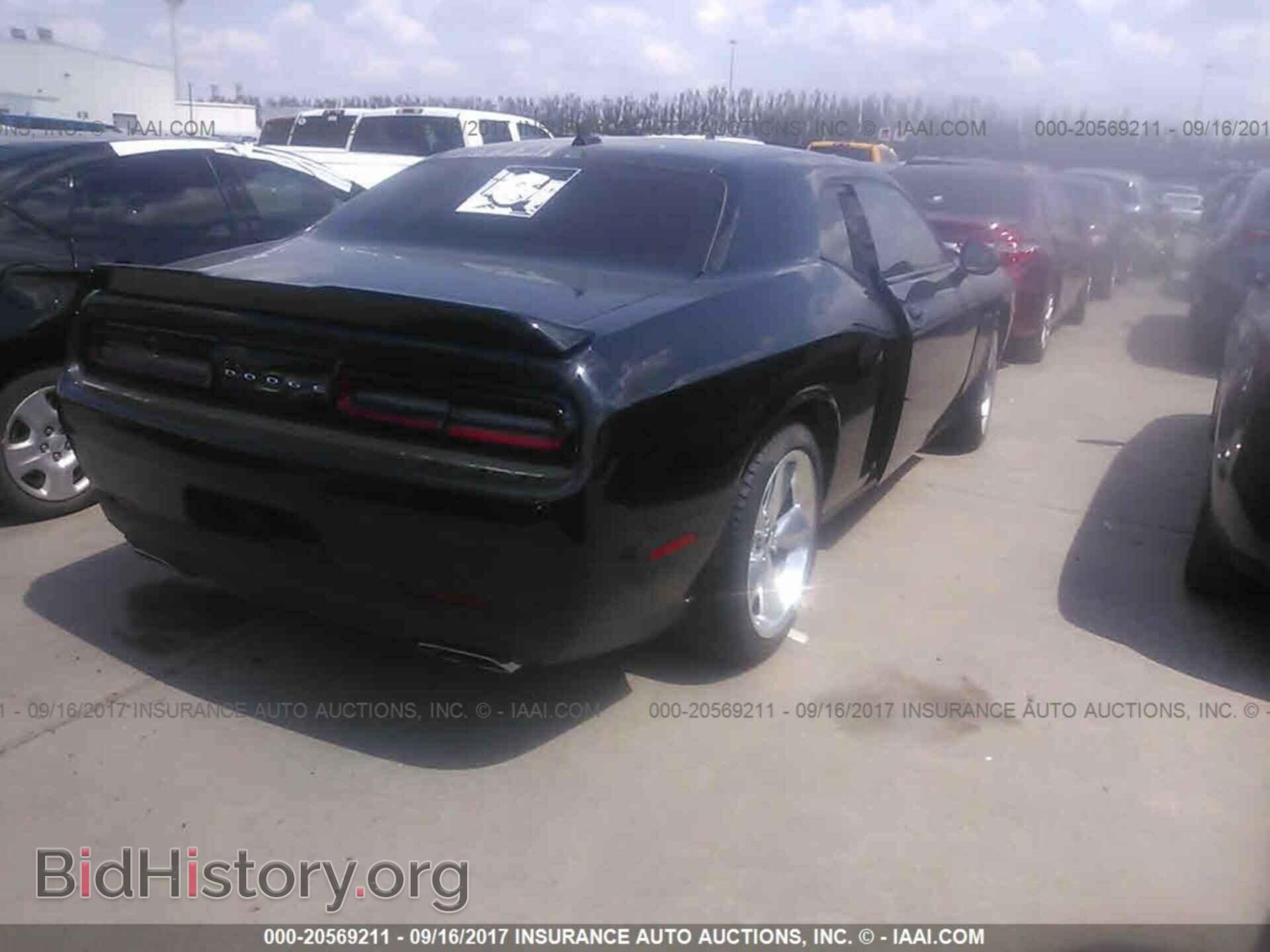 2016 Dodge Challenger - VIN: 2C3CDZBT0GH250281 - Photo 4