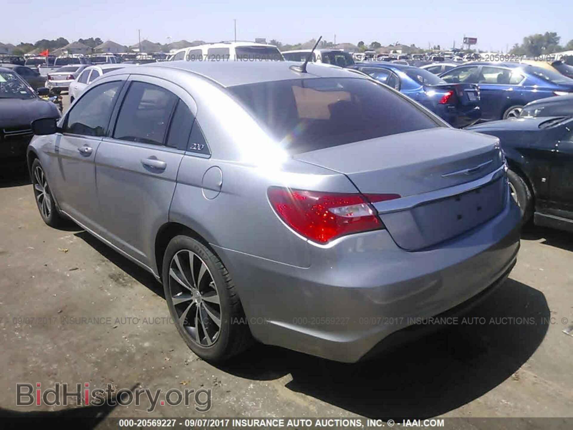 2014 Chrysler 200 - VIN: 1C3CCBBB8EN178297 - Photo 3
