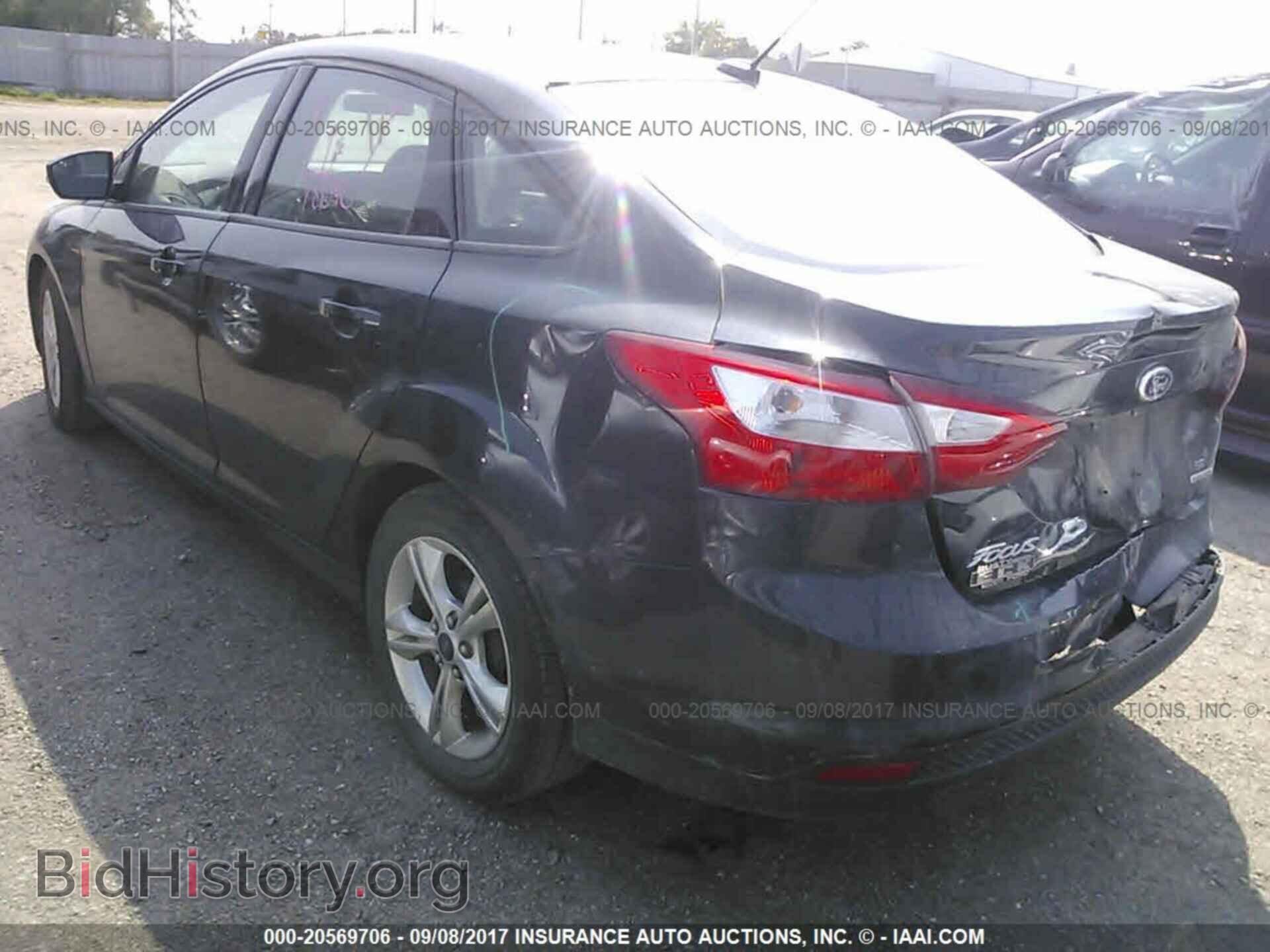 2014 Ford Focus - VIN: 1FADP3F28EL143894 - Фото 3
