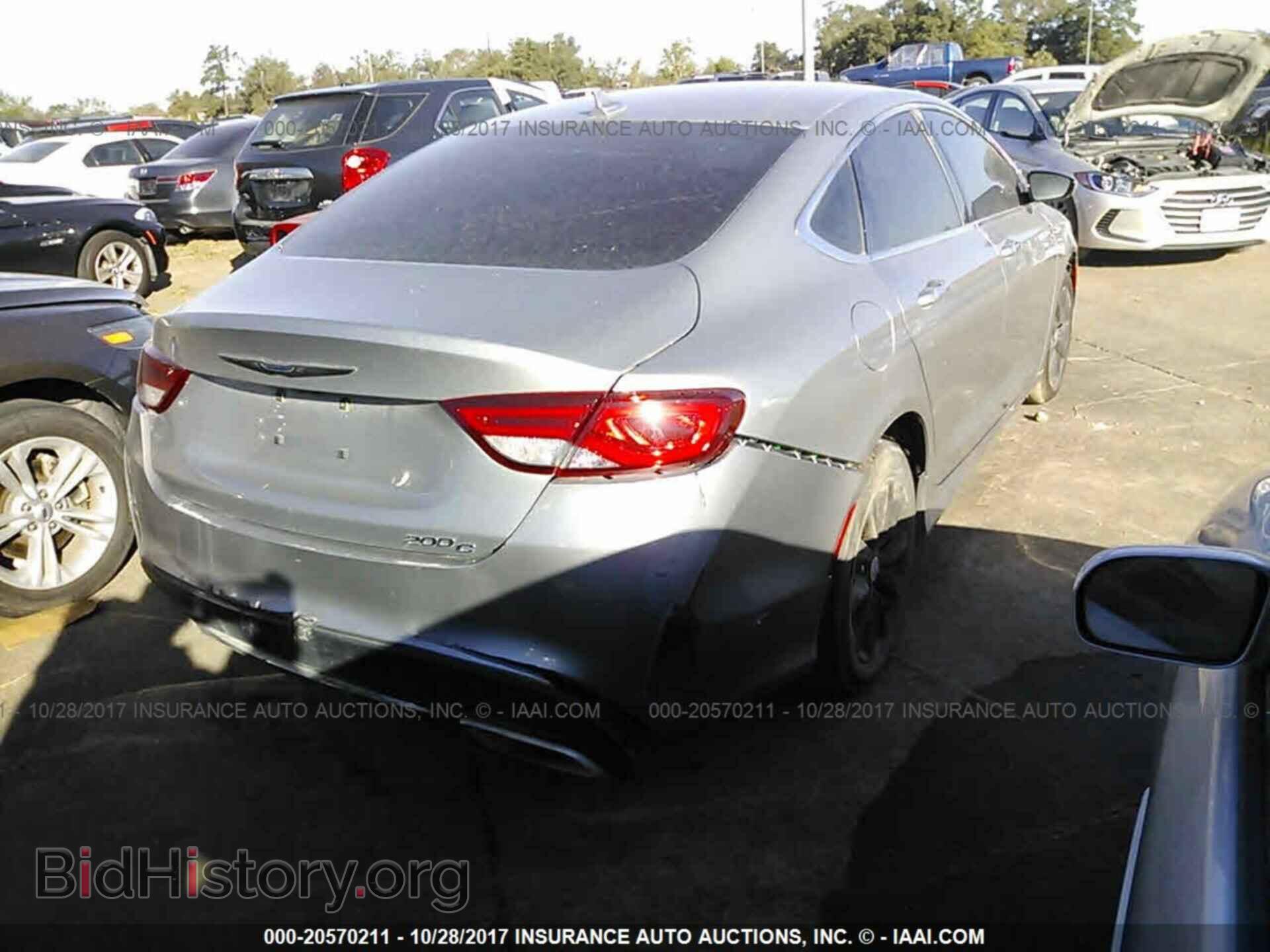 2015 Chrysler 200 - VIN: 1C3CCCCG5FN501397 - Photo 4
