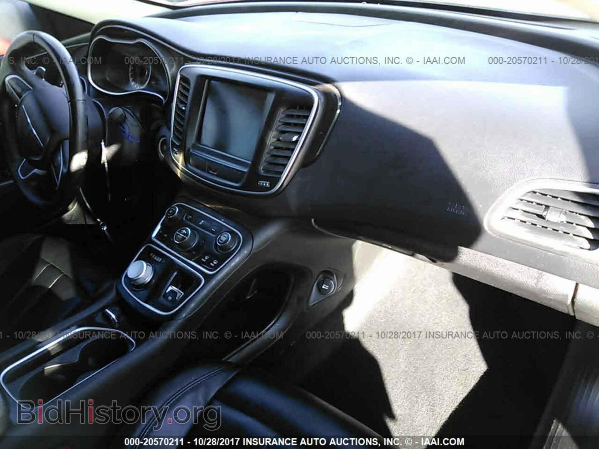 2015 Chrysler 200 - VIN: 1C3CCCCG5FN501397 - Photo 5