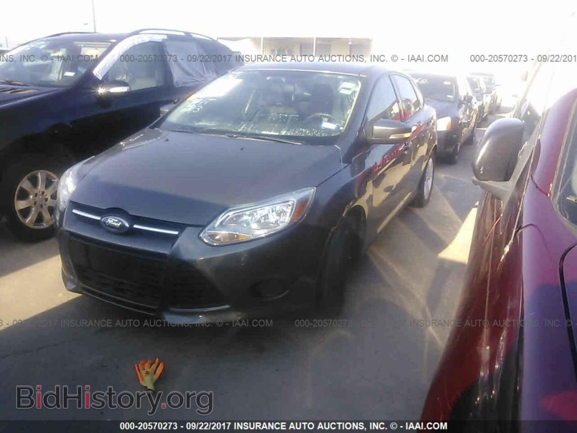 2013 Ford Focus - VIN: 1FADP3F22DL247232 - Photo 2