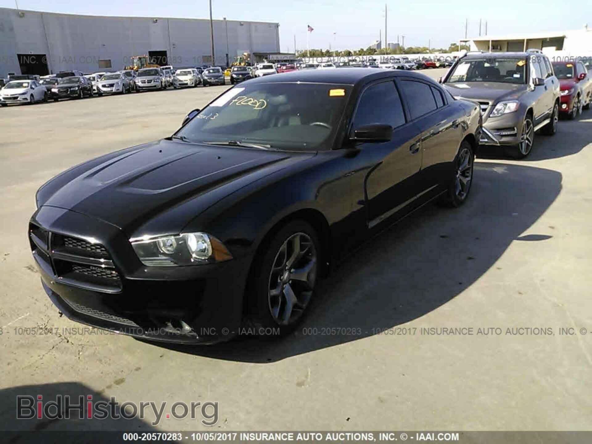 2012 Dodge Charger - VIN: 2C3CDXHG0CH271673 - Фото 2