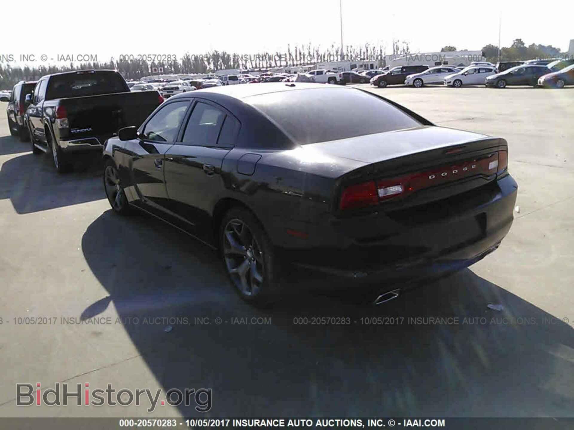 2012 Dodge Charger - VIN: 2C3CDXHG0CH271673 - Фото 3