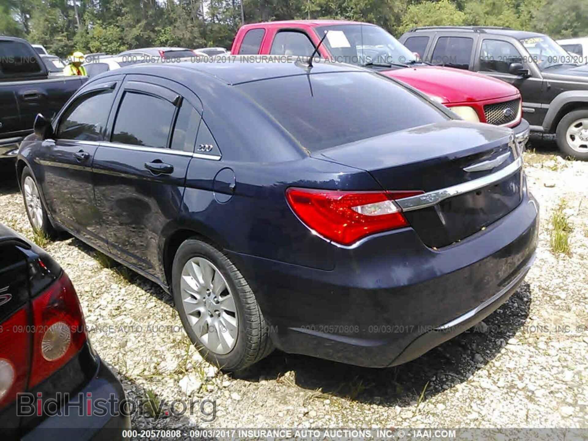 2014 Chrysler 200 - VIN: 1C3CCBAB3EN142812 - Photo 3