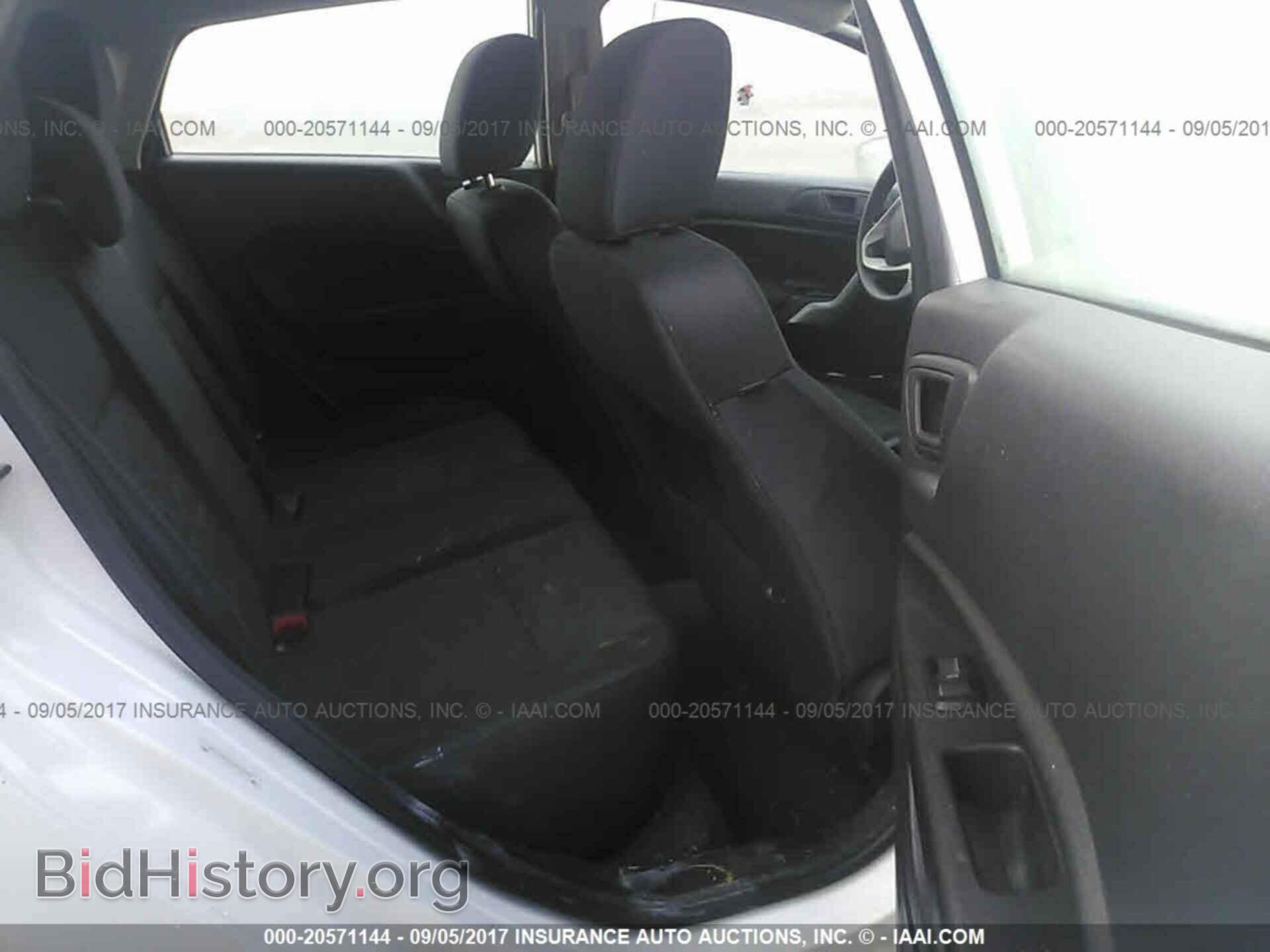 2012 Ford Fiesta - VIN: 3FADP4EJ2CM134604 - Photo 8