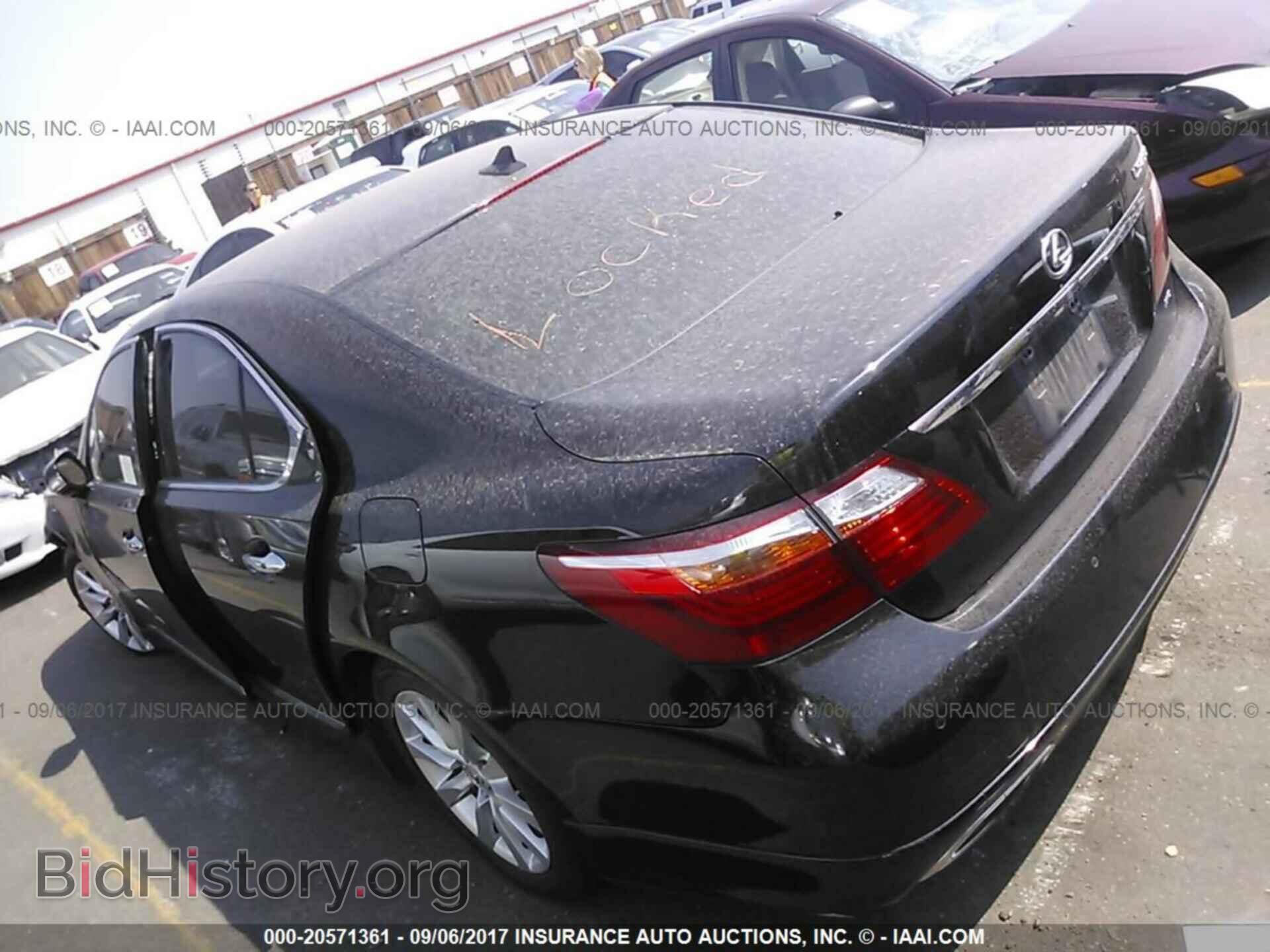 2011 Lexus Ls - VIN: JTHCL5EF1B5009356 - Photo 3