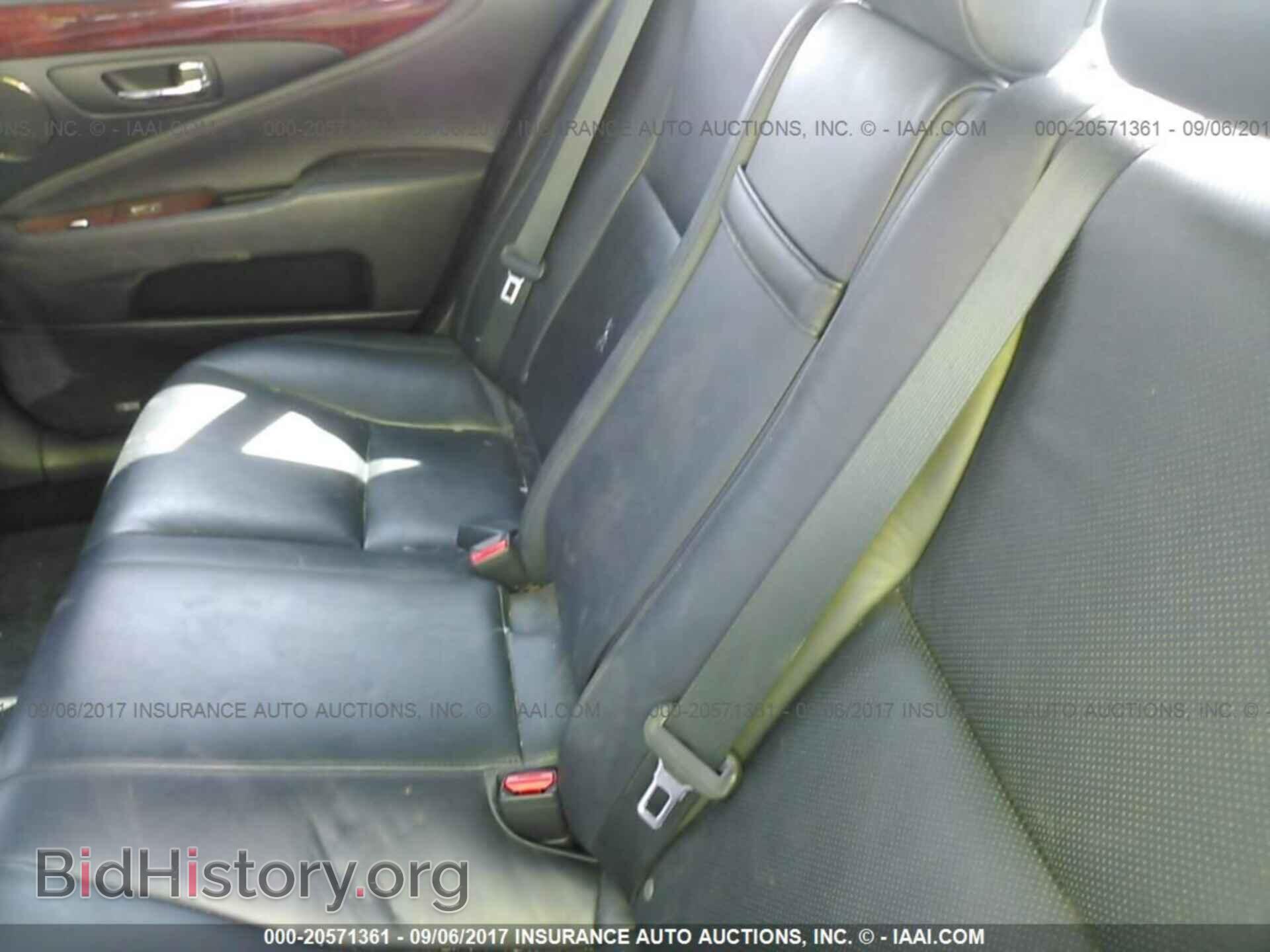 2011 Lexus Ls - VIN: JTHCL5EF1B5009356 - Photo 8