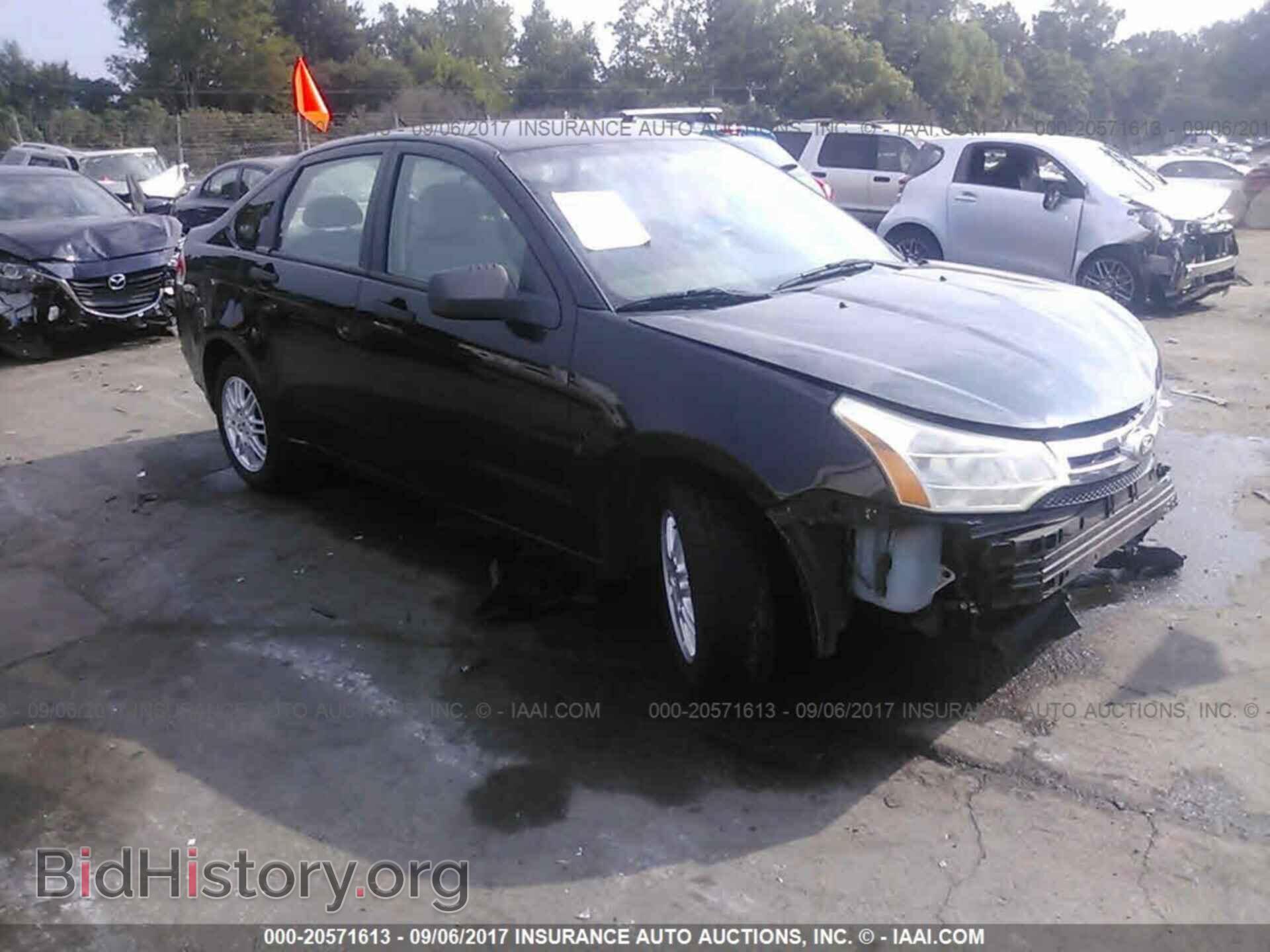Photo 1FAHP3FN0BW179455 - Ford Focus 2011