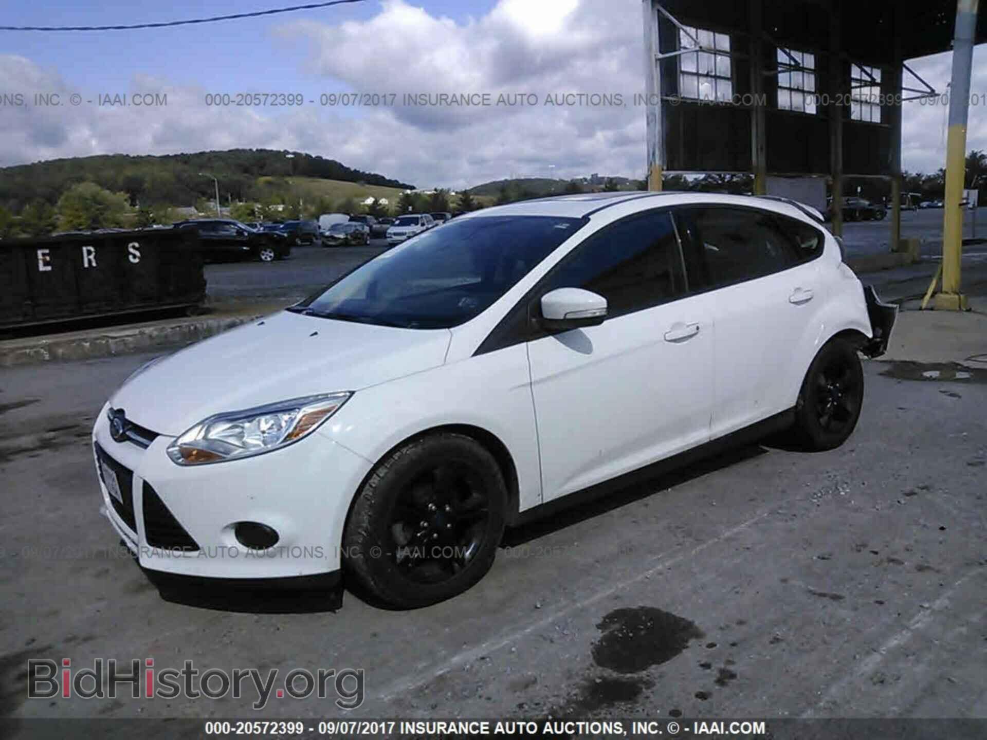 2013 Ford Focus - VIN: 1FADP3K2XDL358746 - Photo 2