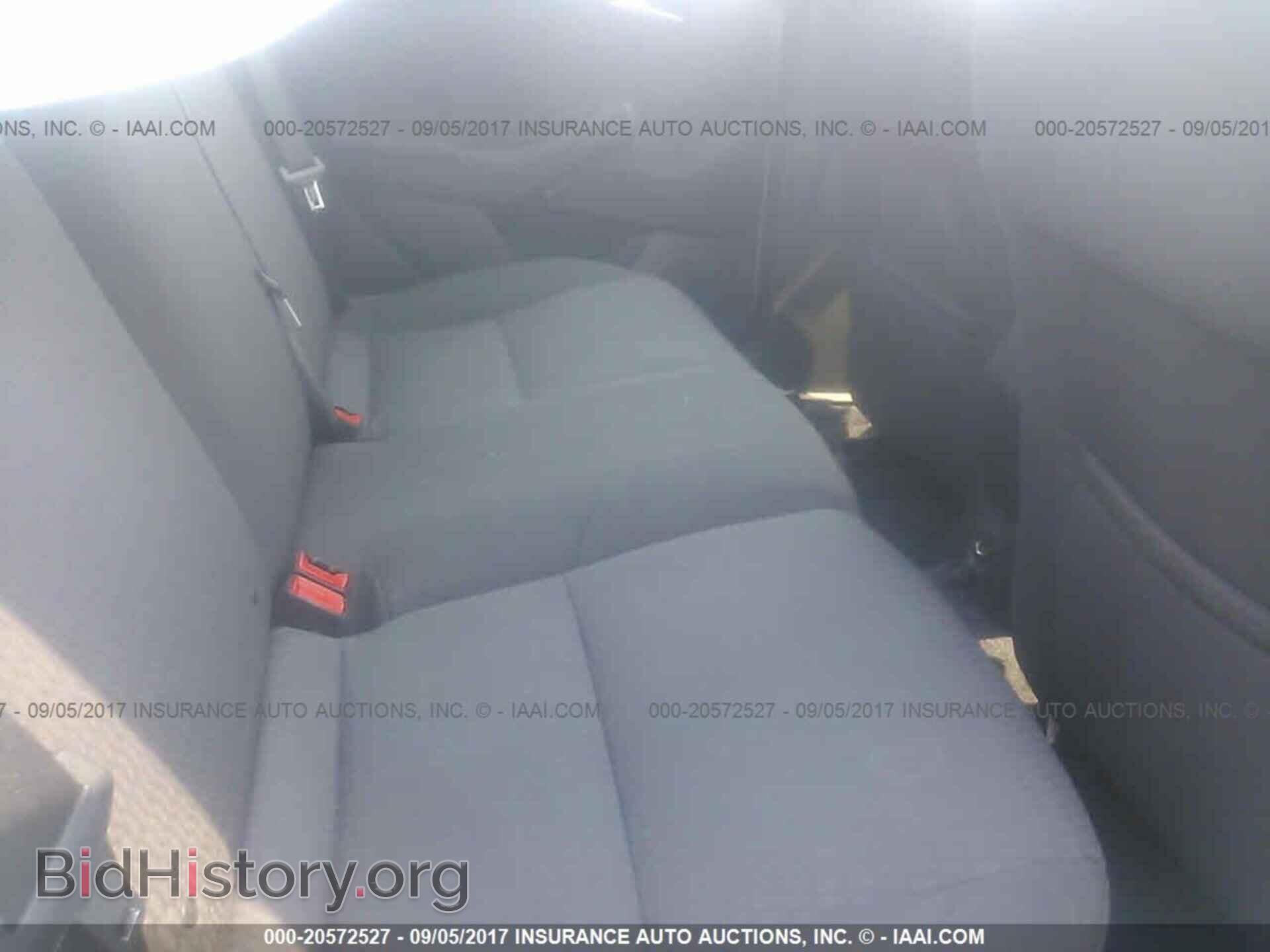 2012 Ford Focus - VIN: 1FAHP3H22CL147063 - Photo 8