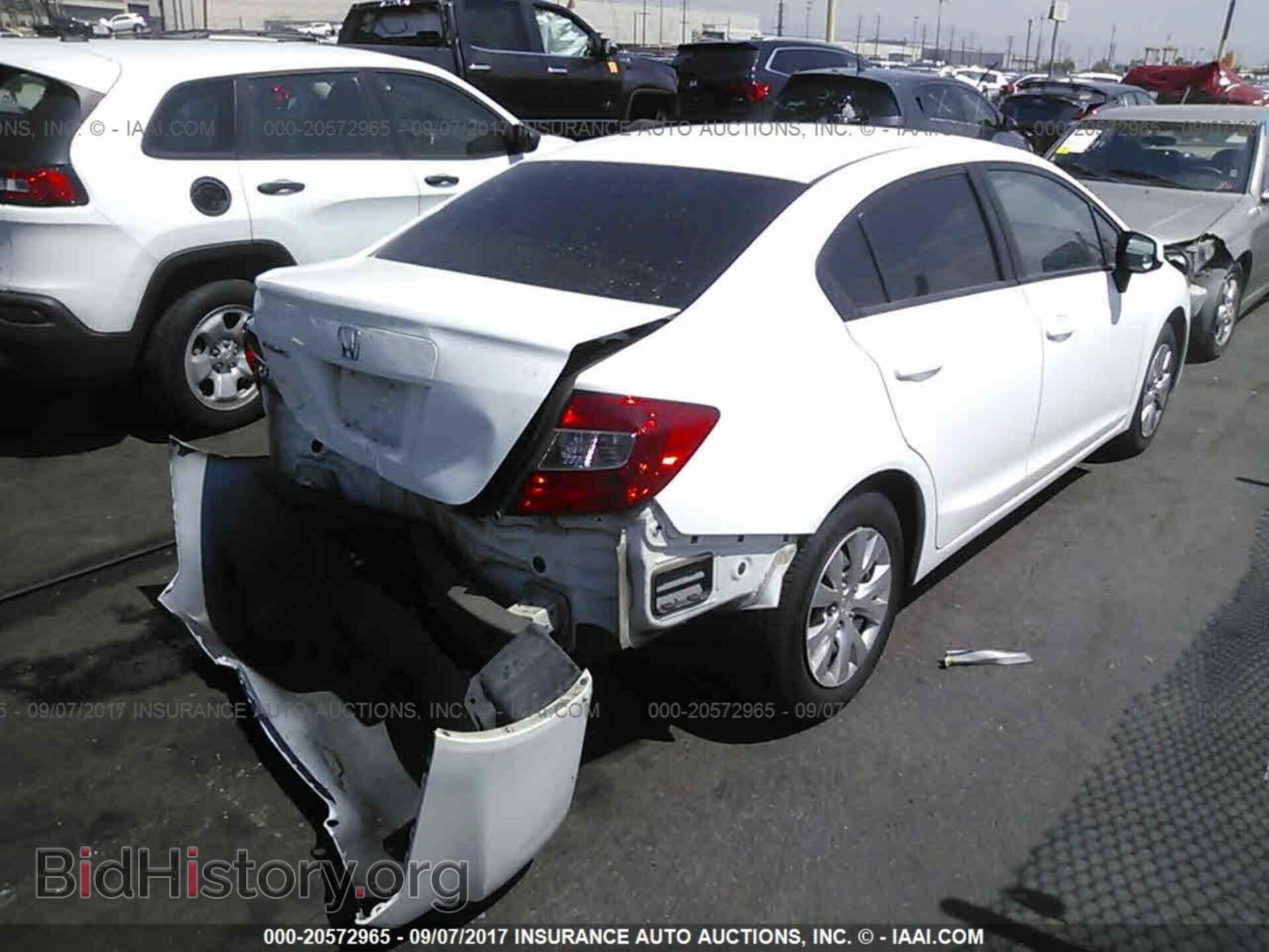 2012 Honda Civic - VIN: 19XFB2F55CE377938 - Photo 4